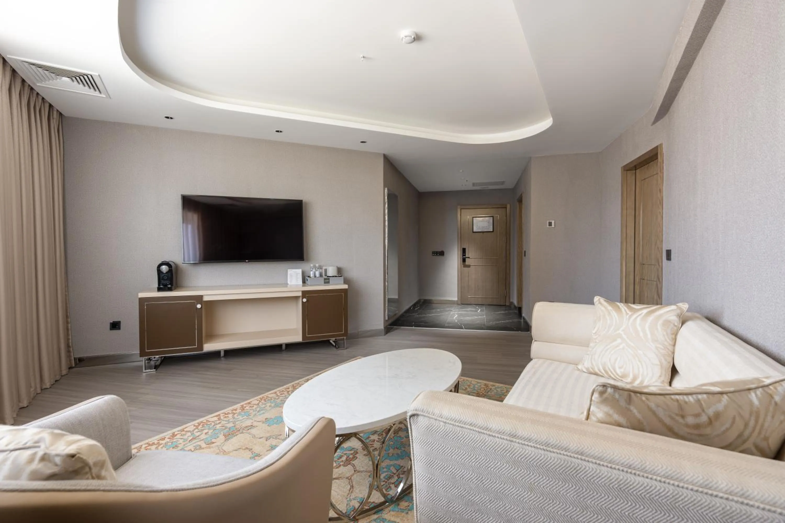 Seating area in Mövenpick Samarkand