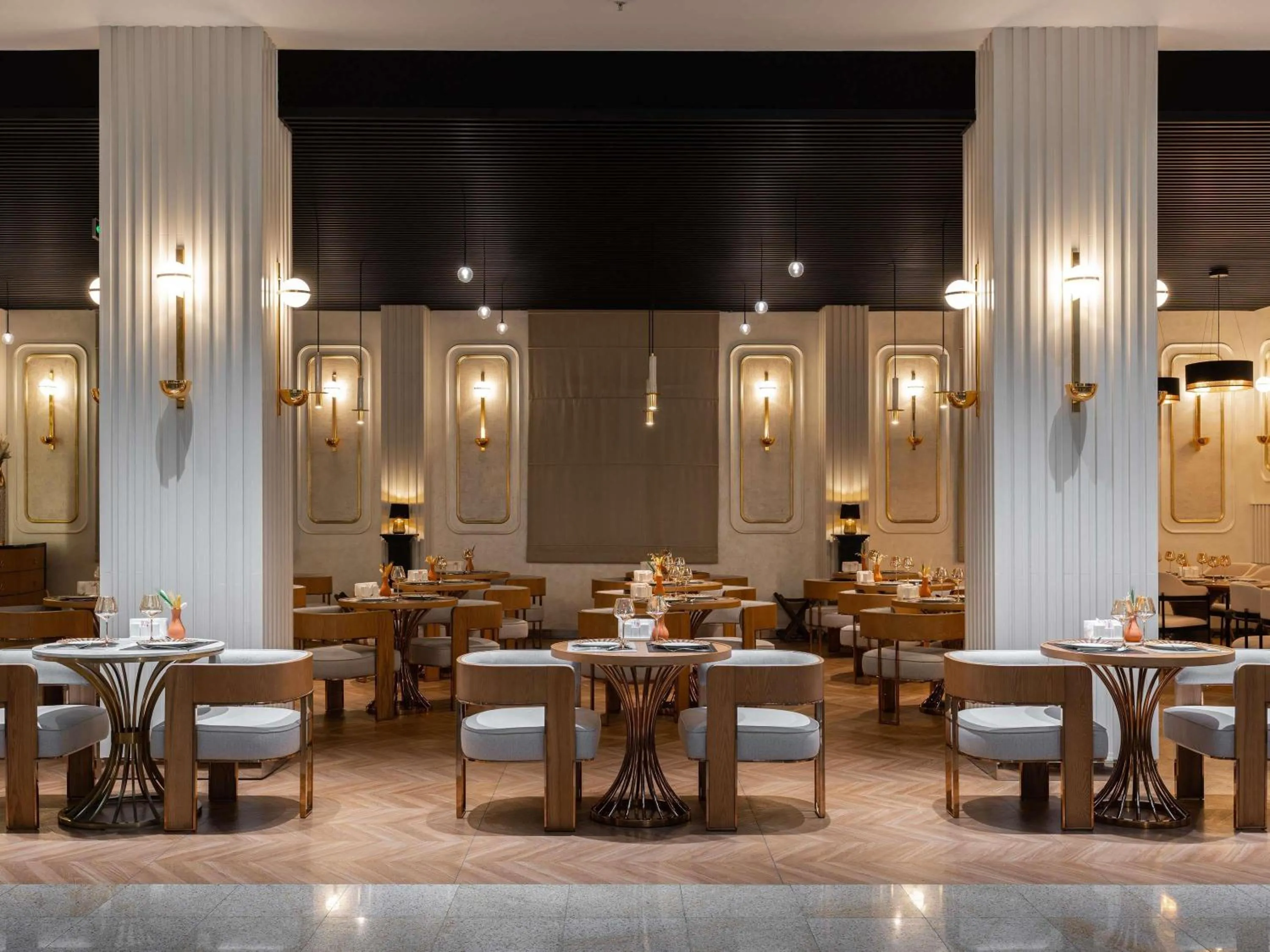 Restaurant/places to eat in Mövenpick Samarkand