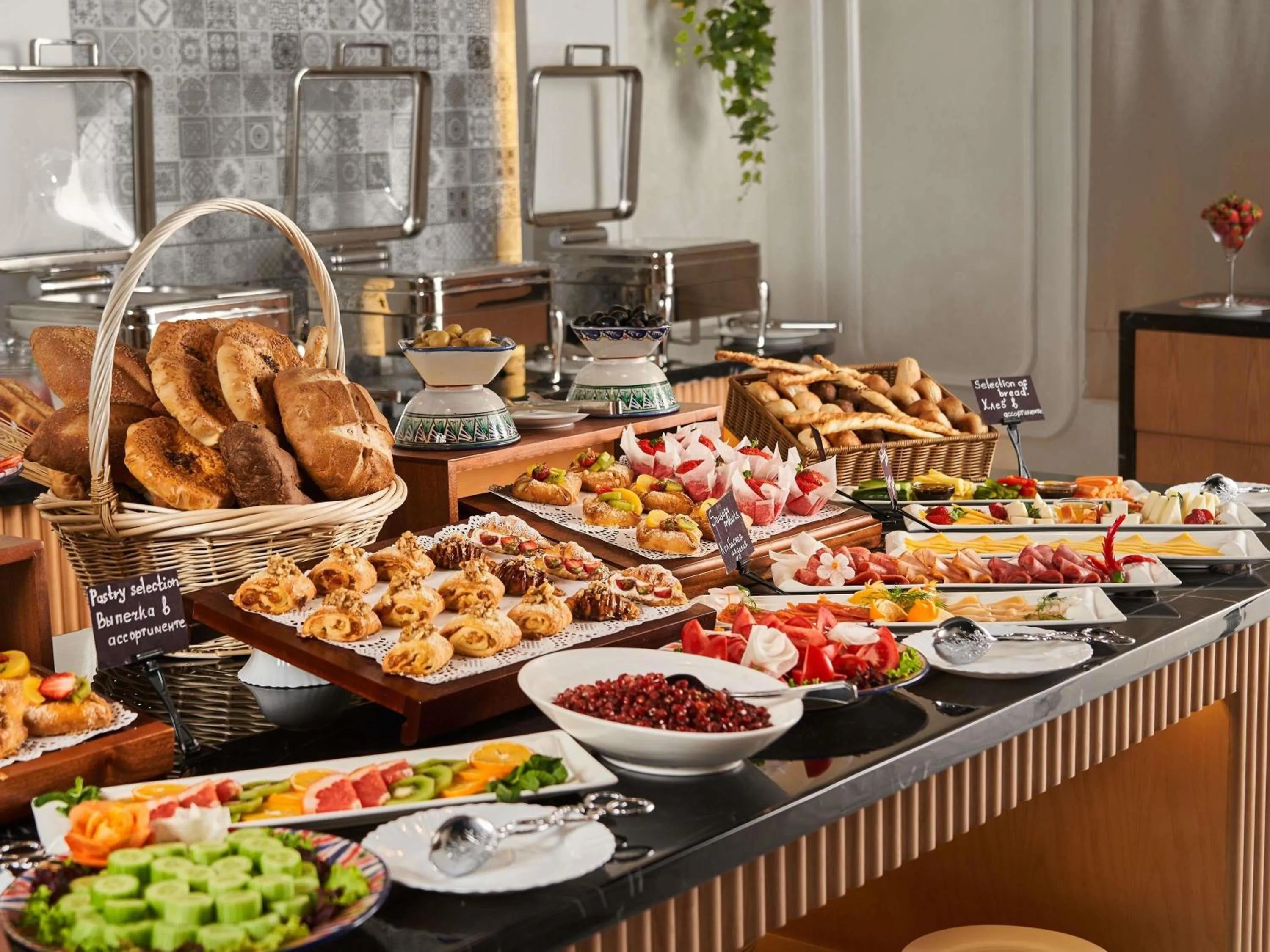 Breakfast in Mövenpick Samarkand