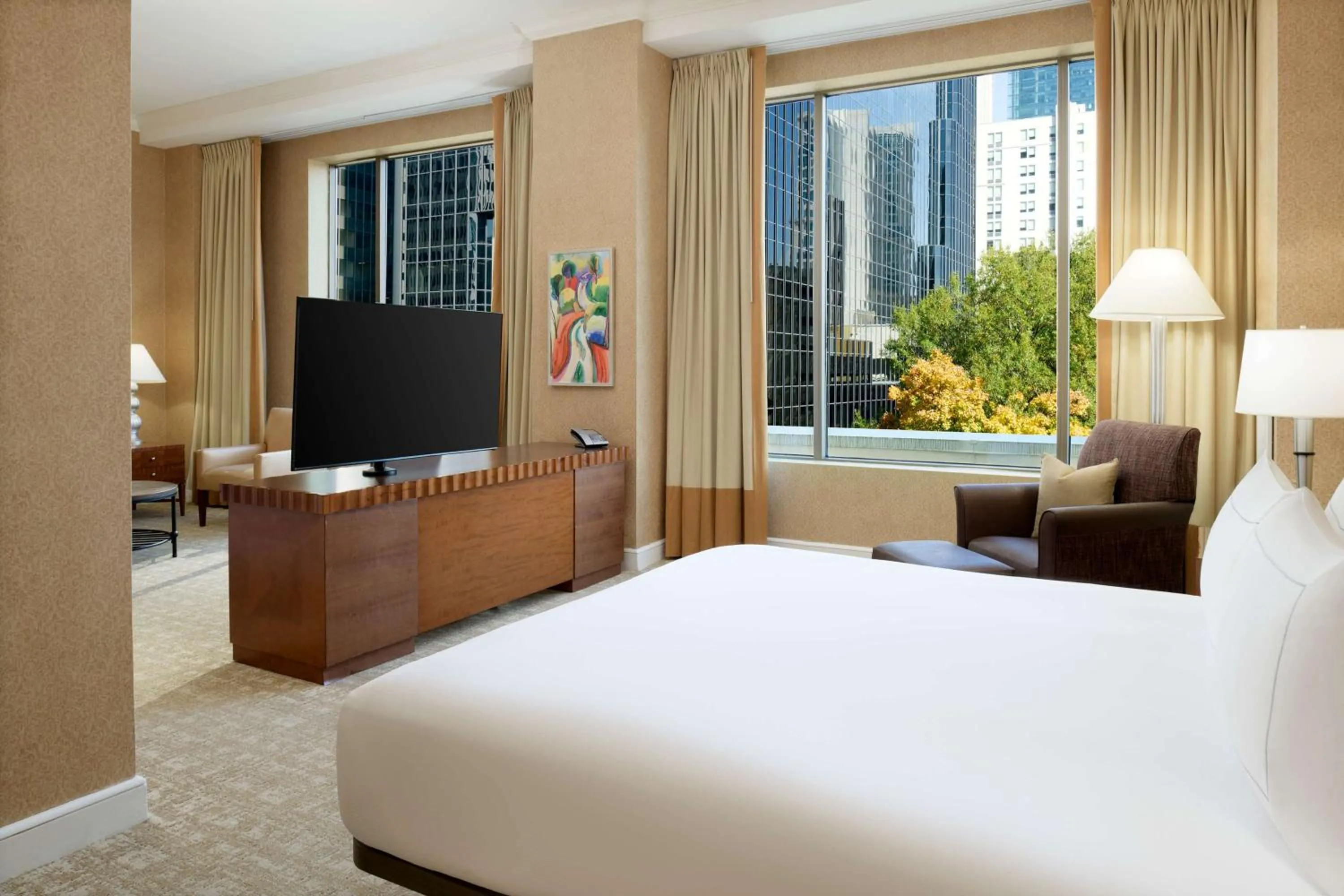 Bedroom, Bed in Hilton Charlotte Uptown