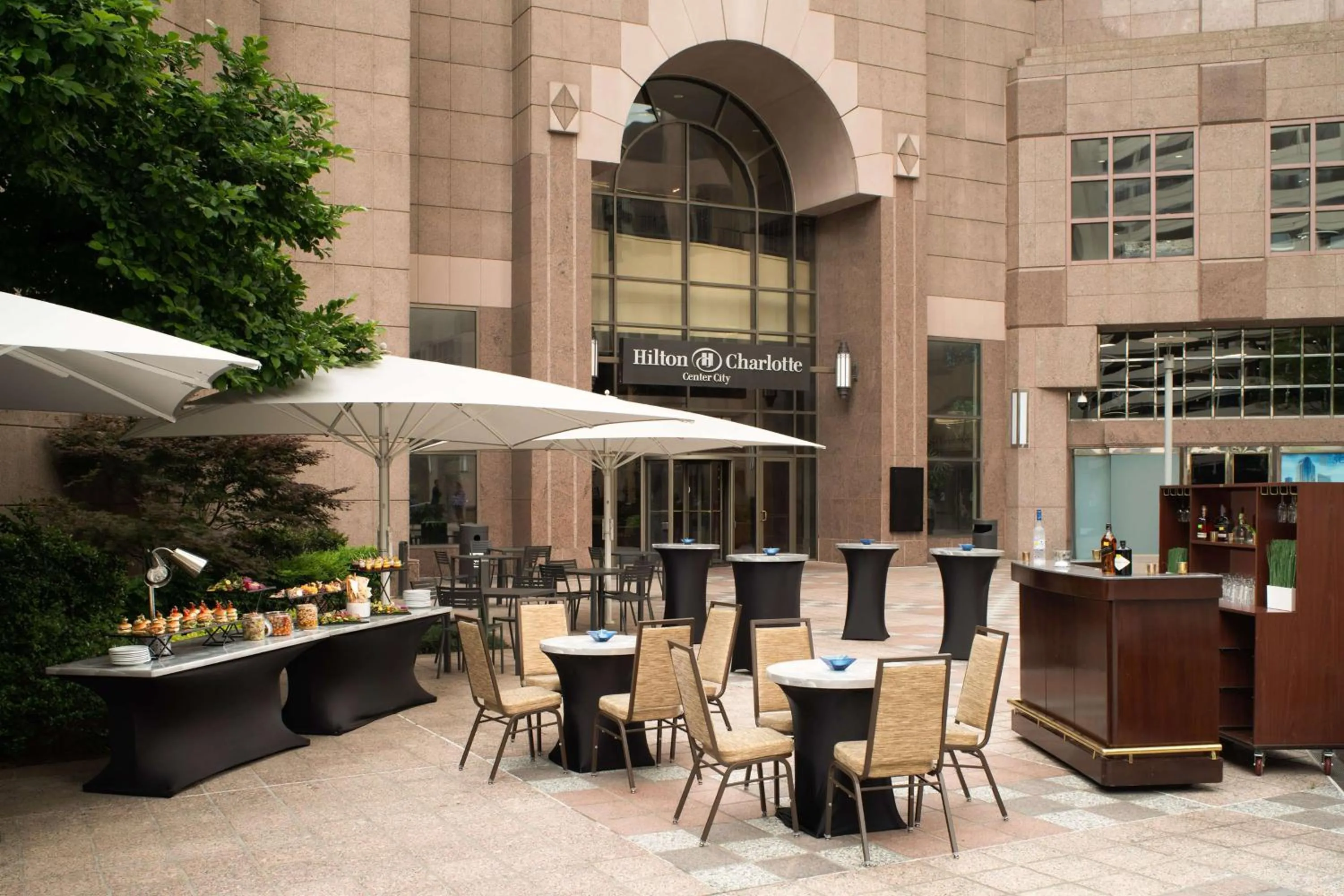 Inner courtyard view in Hilton Charlotte Uptown