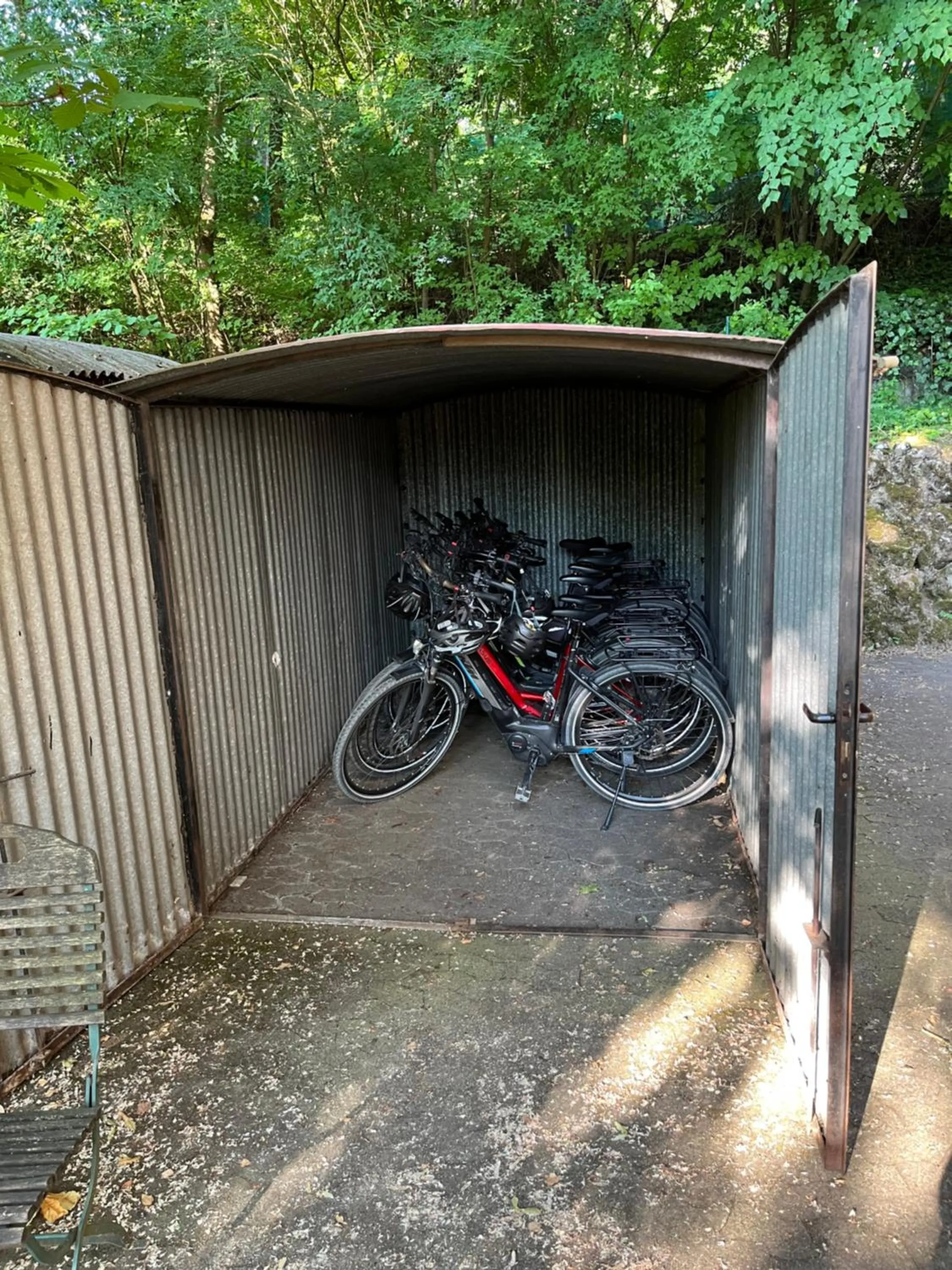 Property building in Hotel Villa Arnold