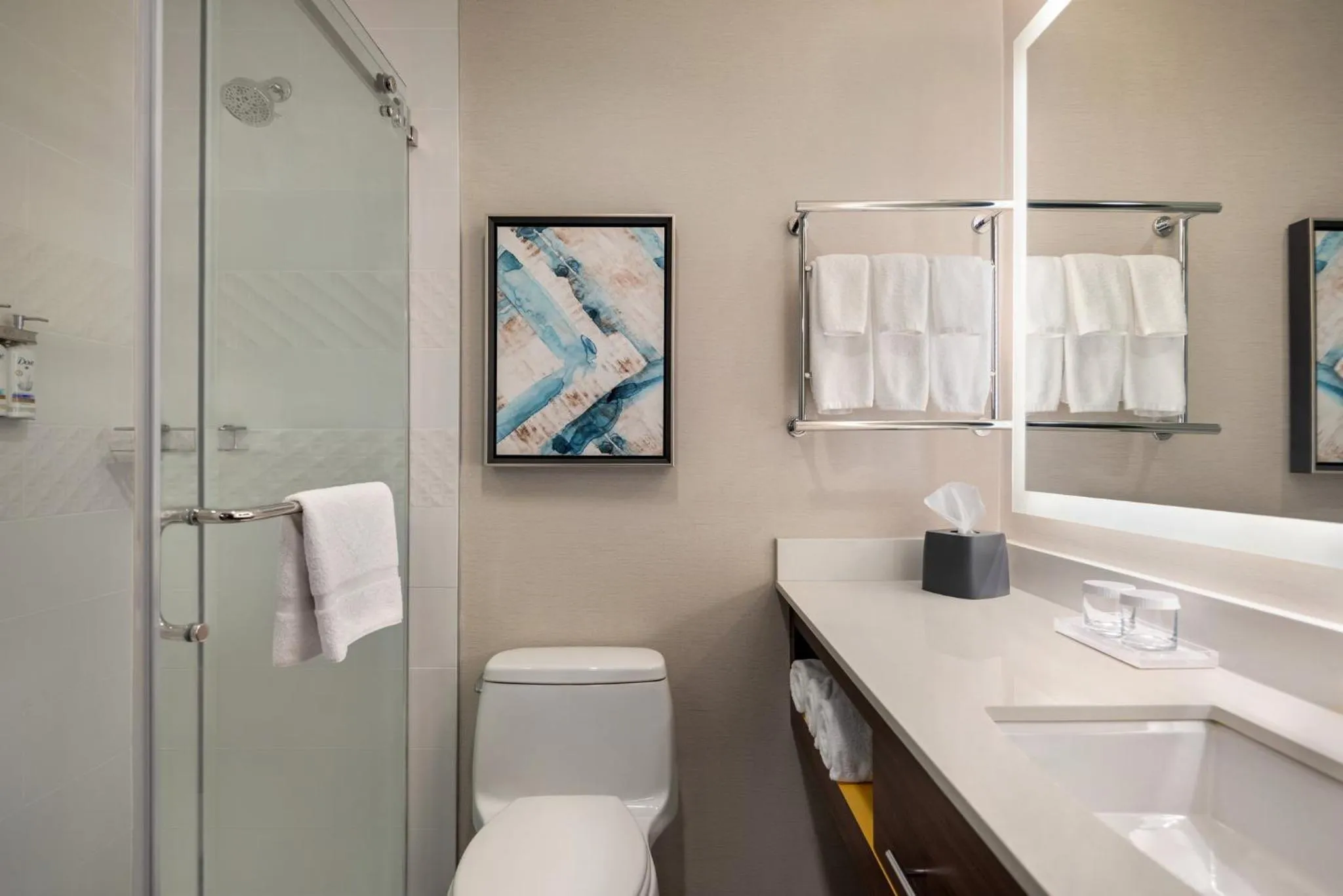 King Suite in Holiday Inn & Suites Vancouver Downtown by IHG