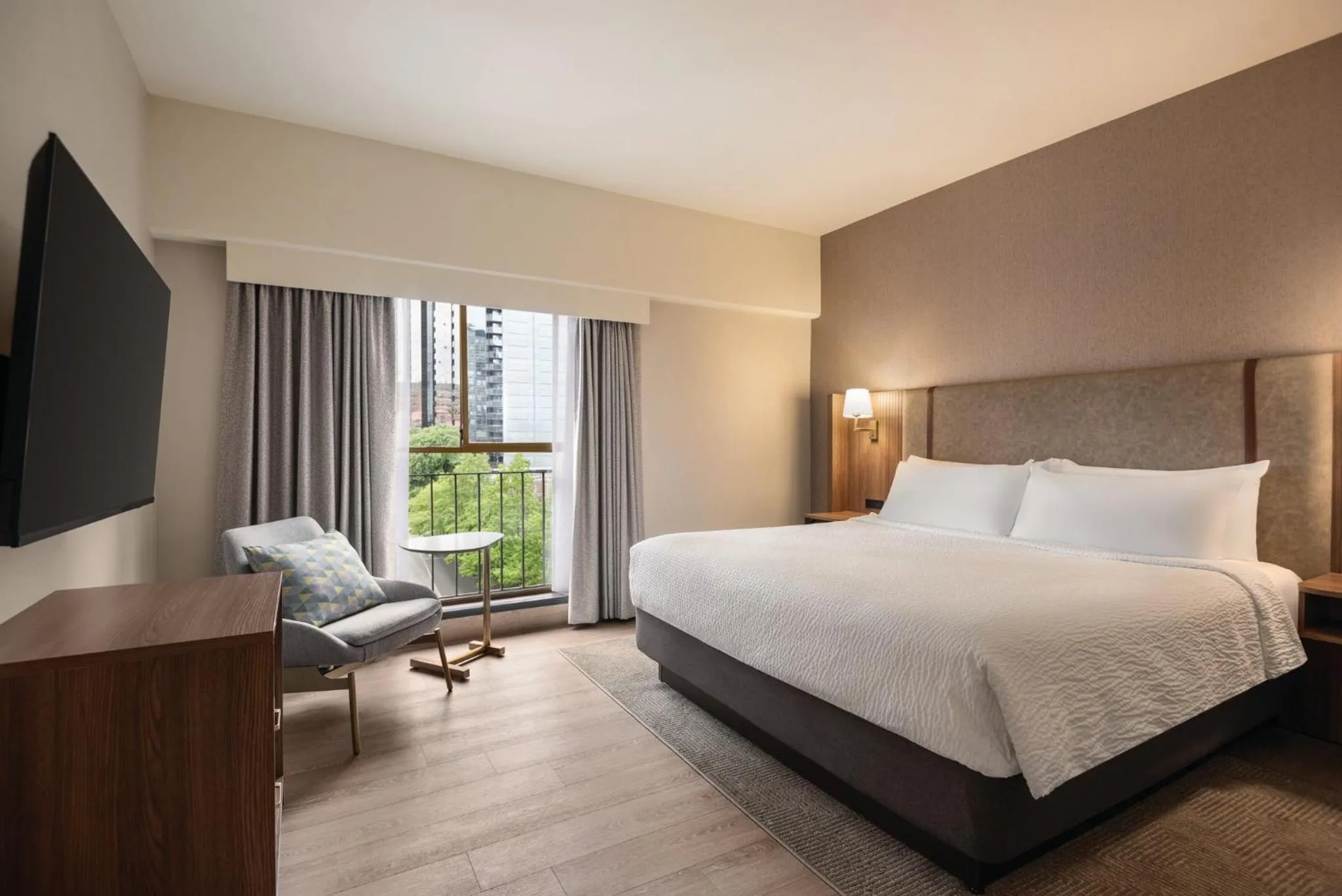 Photo of the whole room, Bed in Holiday Inn & Suites Vancouver Downtown by IHG