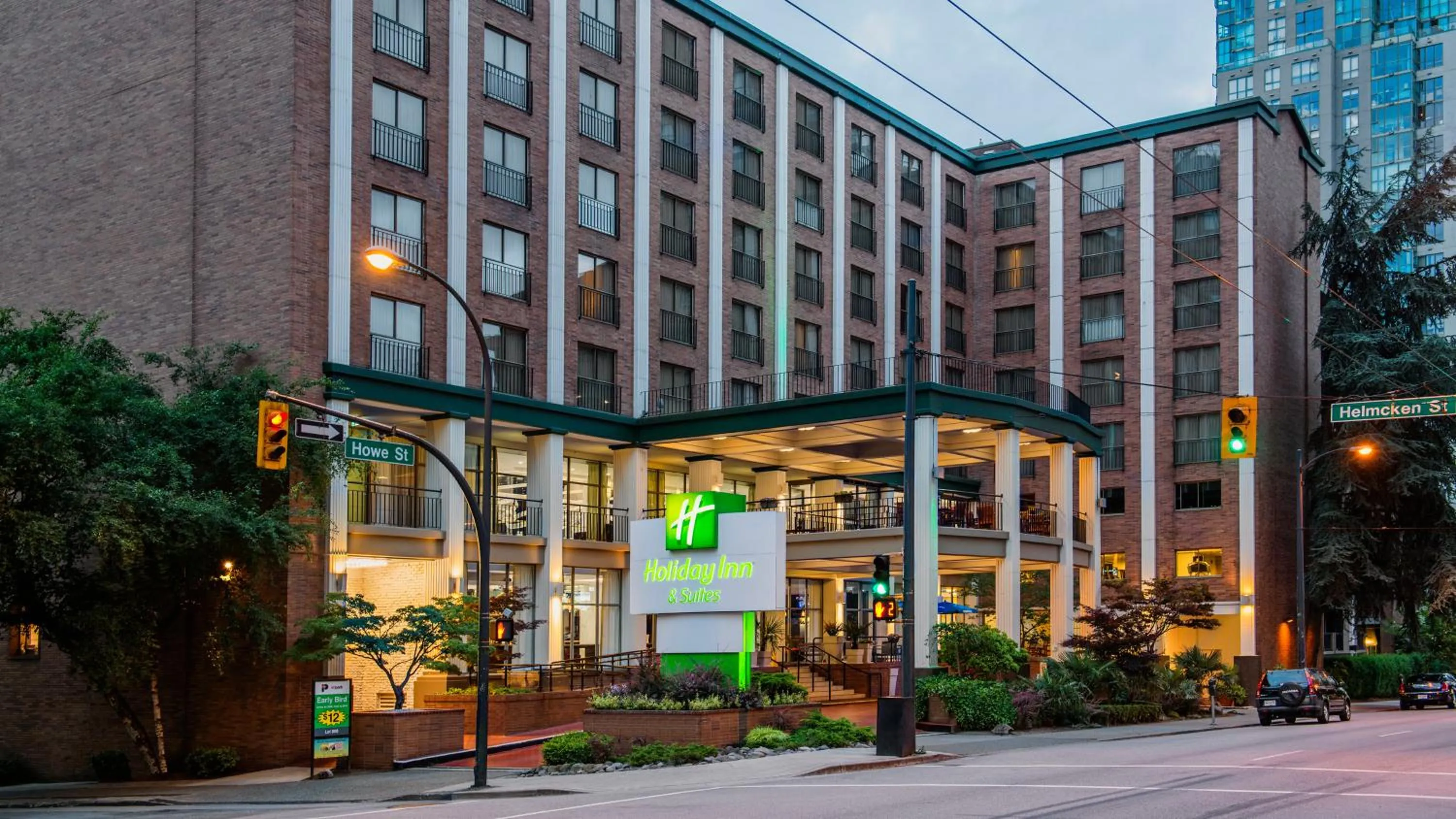 Property building in Holiday Inn & Suites Vancouver Downtown by IHG
