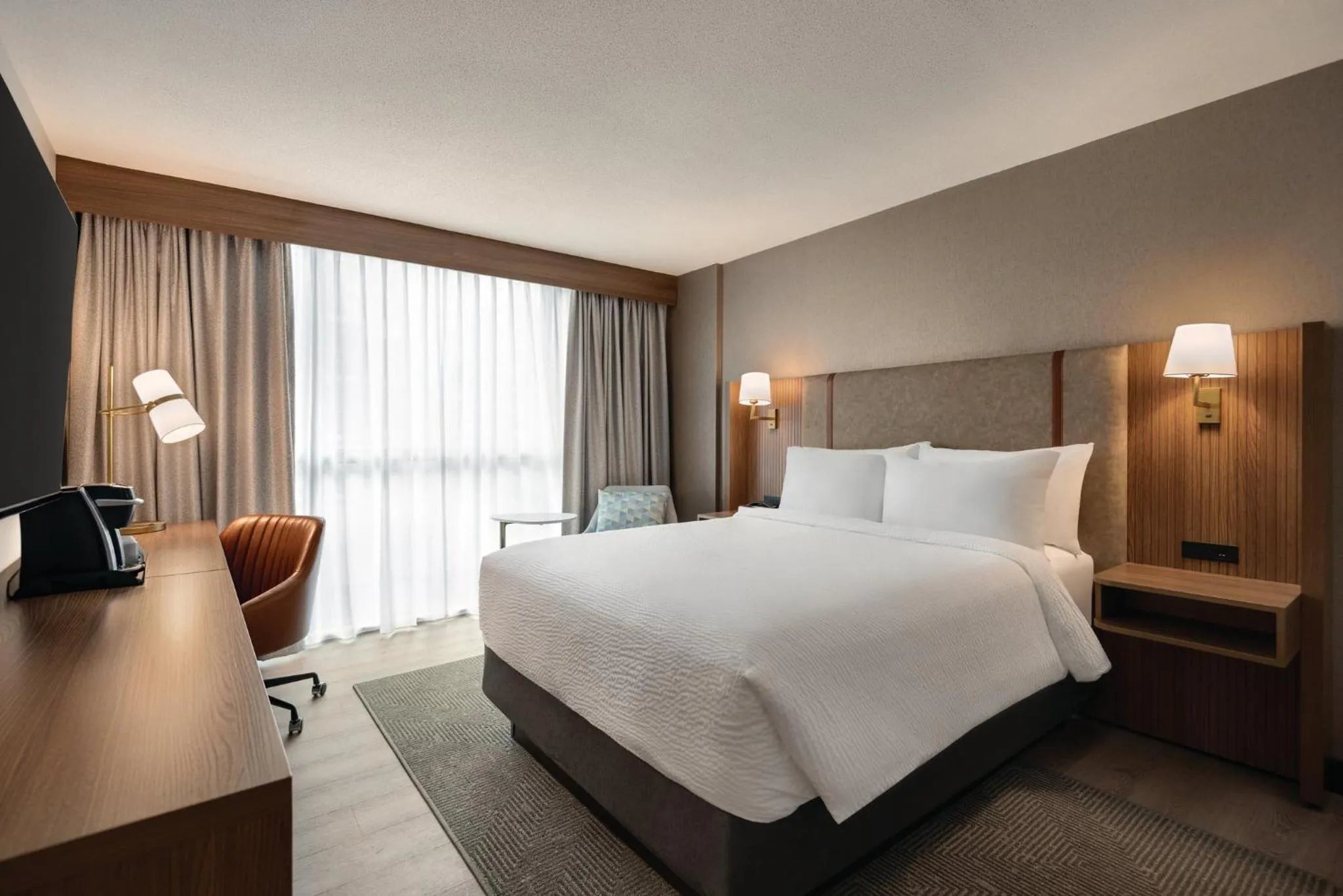 Bedroom, Bed in Holiday Inn & Suites Vancouver Downtown by IHG