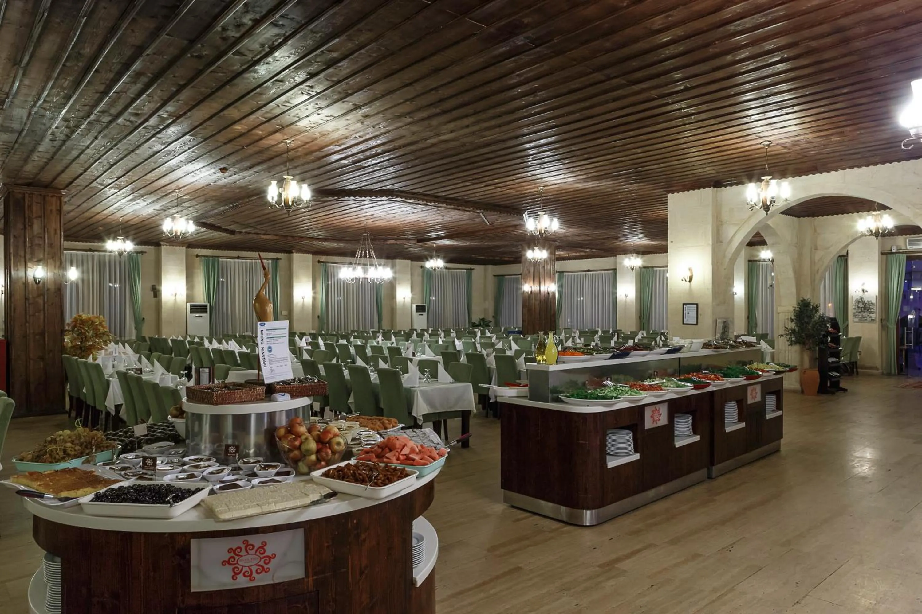 Food and drinks in Dilek Kaya Otel