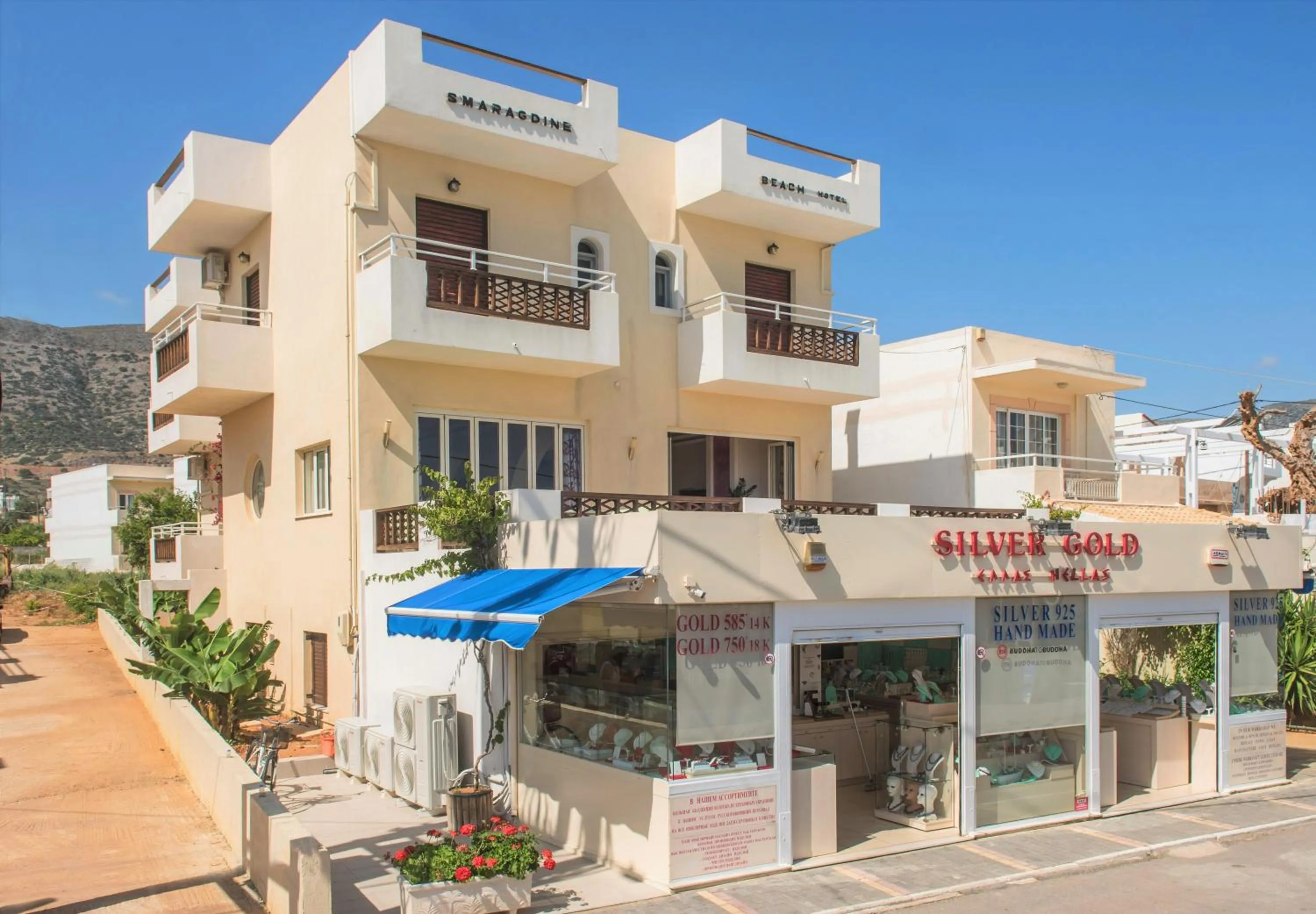 Property building in Smaragdine Beach Hotel