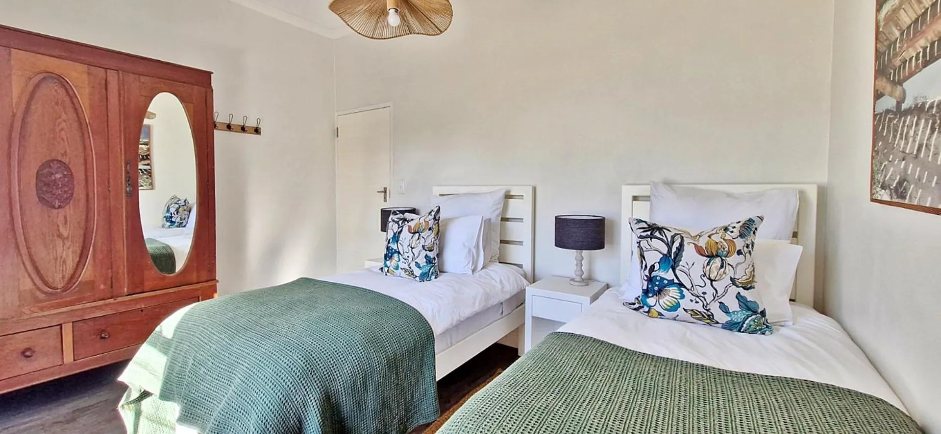 Bed in Amia House Struisbaai