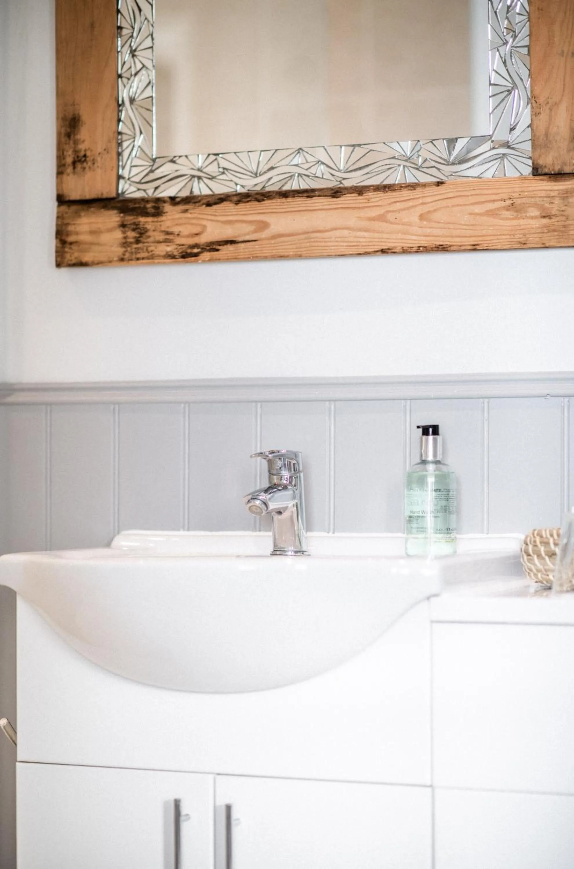 Bathroom in Dukes Inn