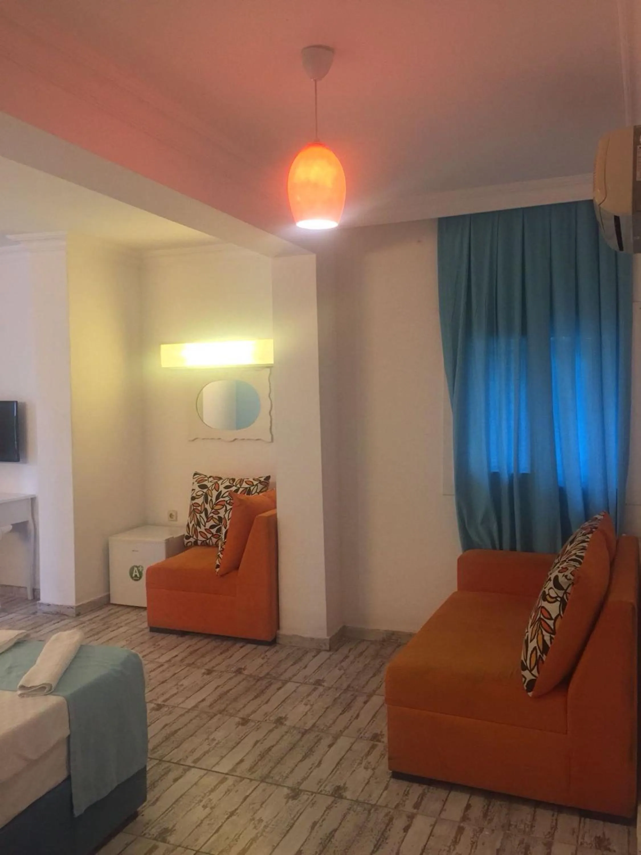 Seating area, Bed in Camlikosk Apart Hotel