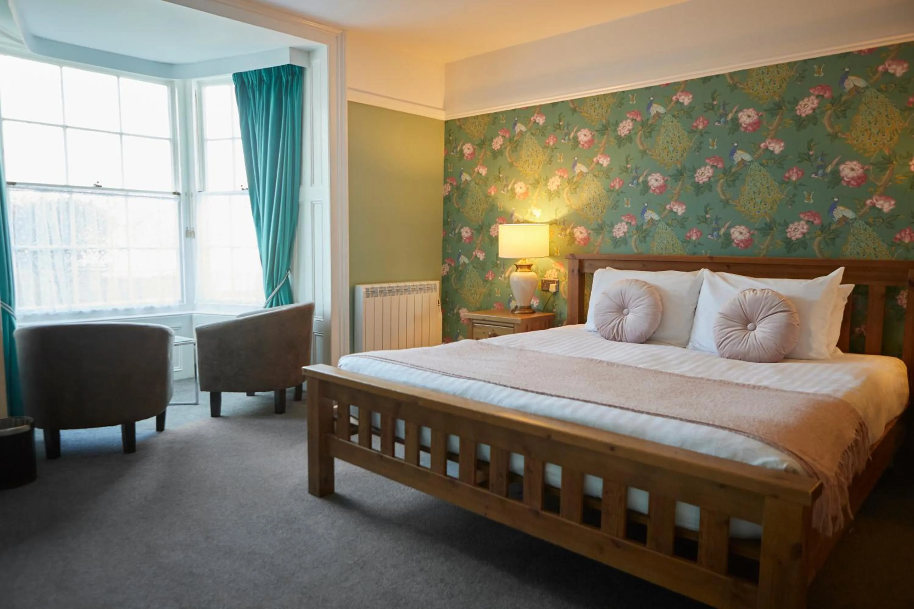 Photo of the whole room, Bed in The Falcon Hotel