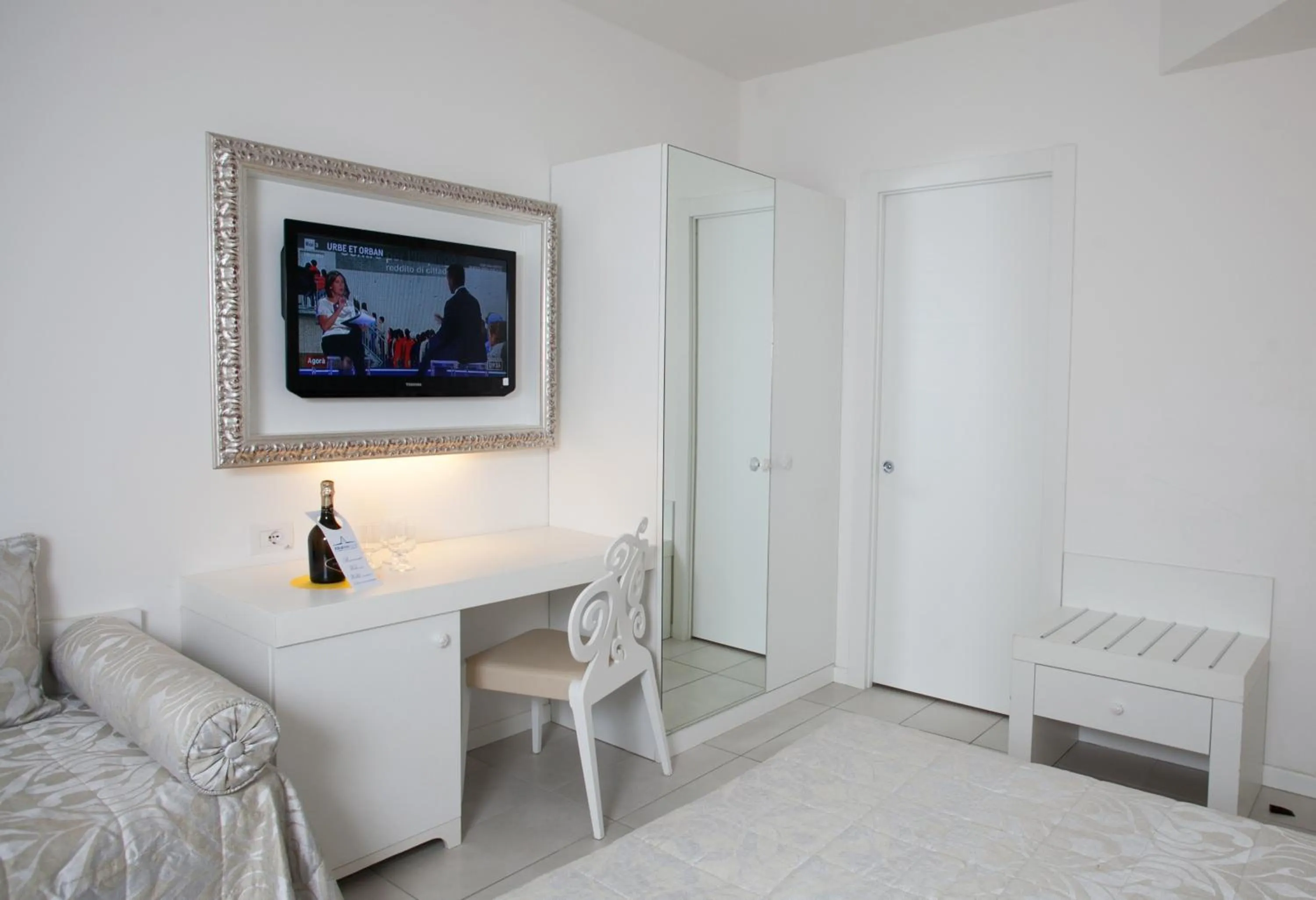 Bed in Hotel Albatros 3 Stelle Superior