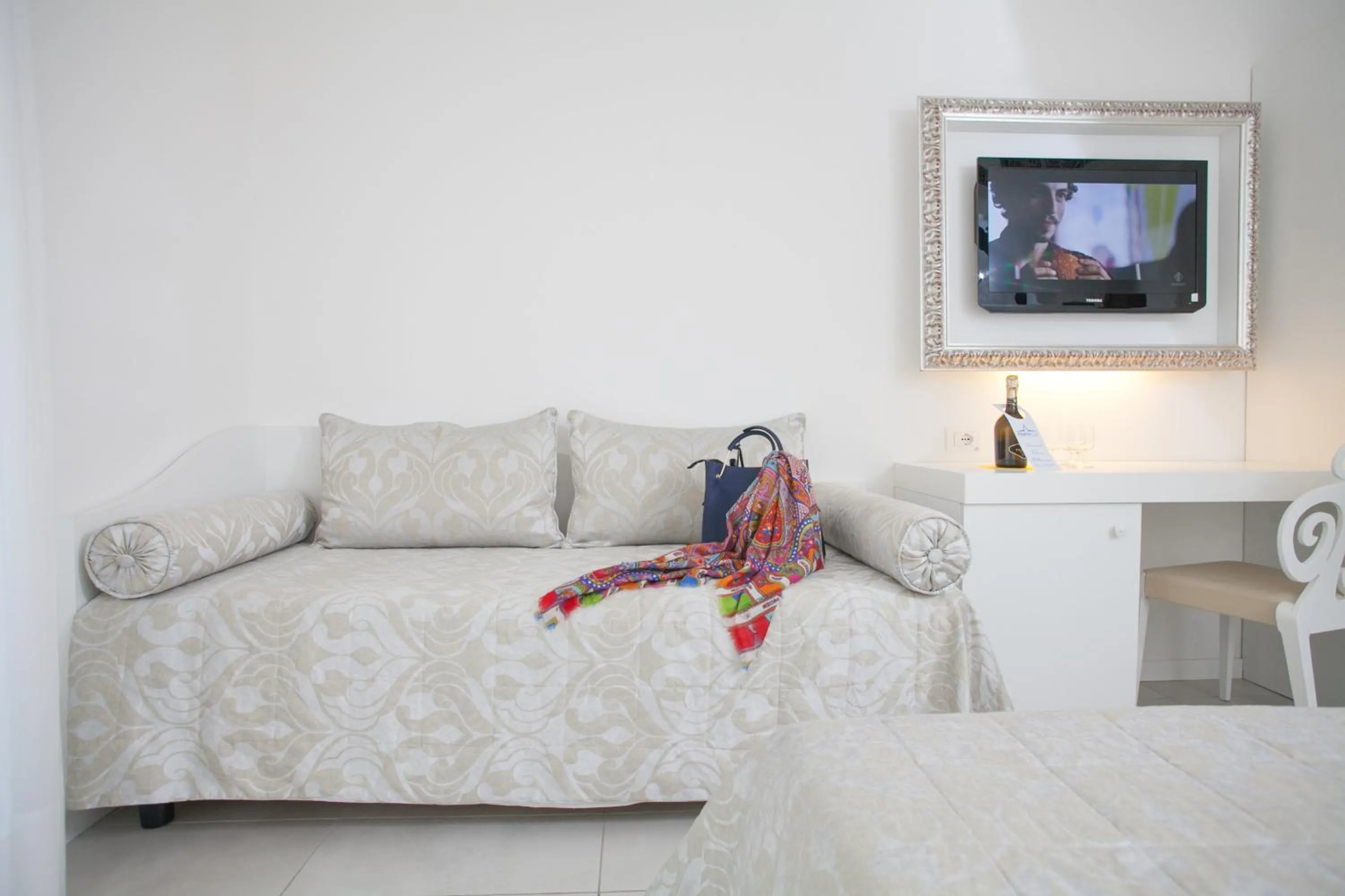 Seating area, Bed in Hotel Albatros 3 Stelle Superior