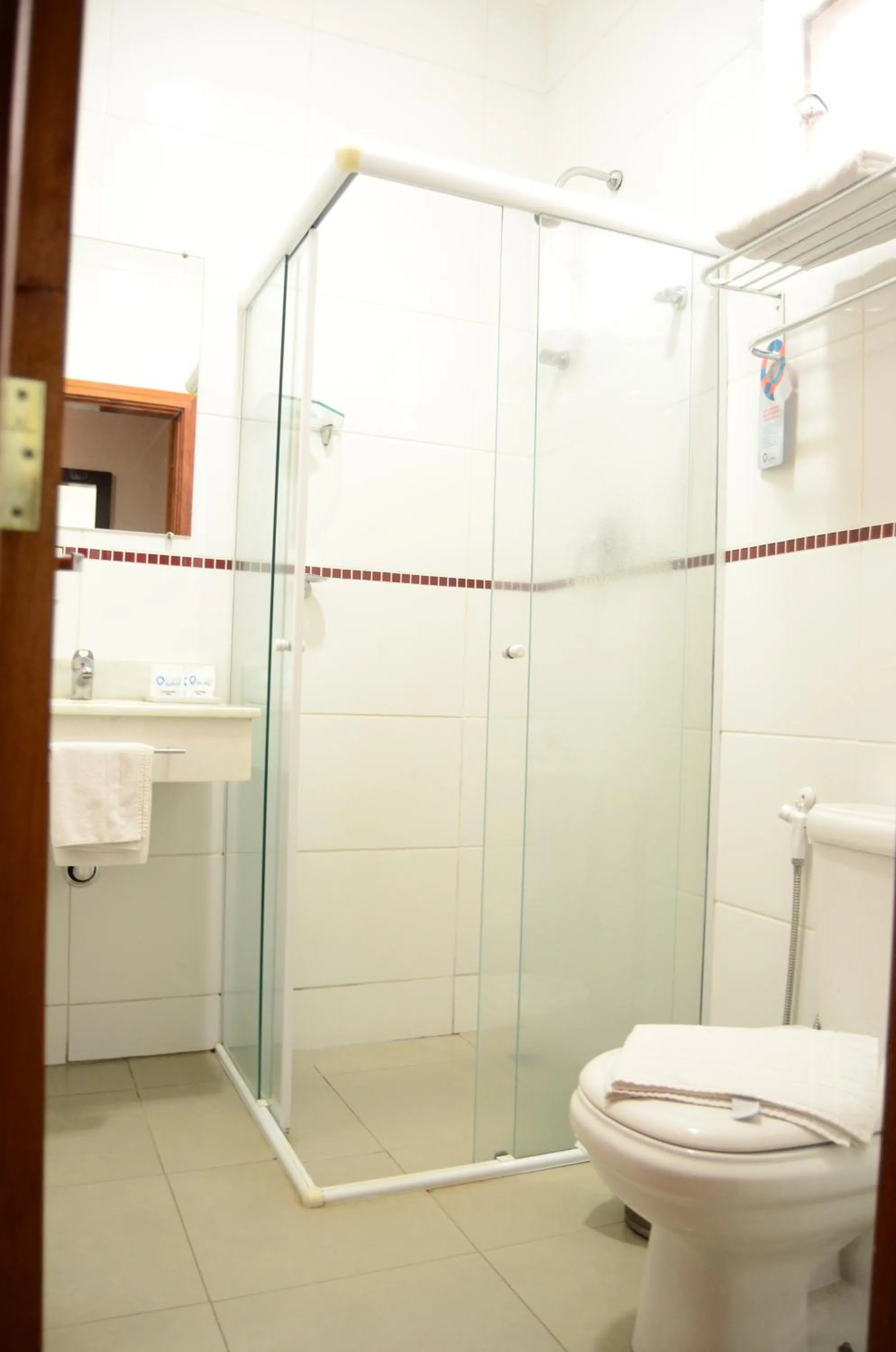 Bathroom in Limeira Suítes