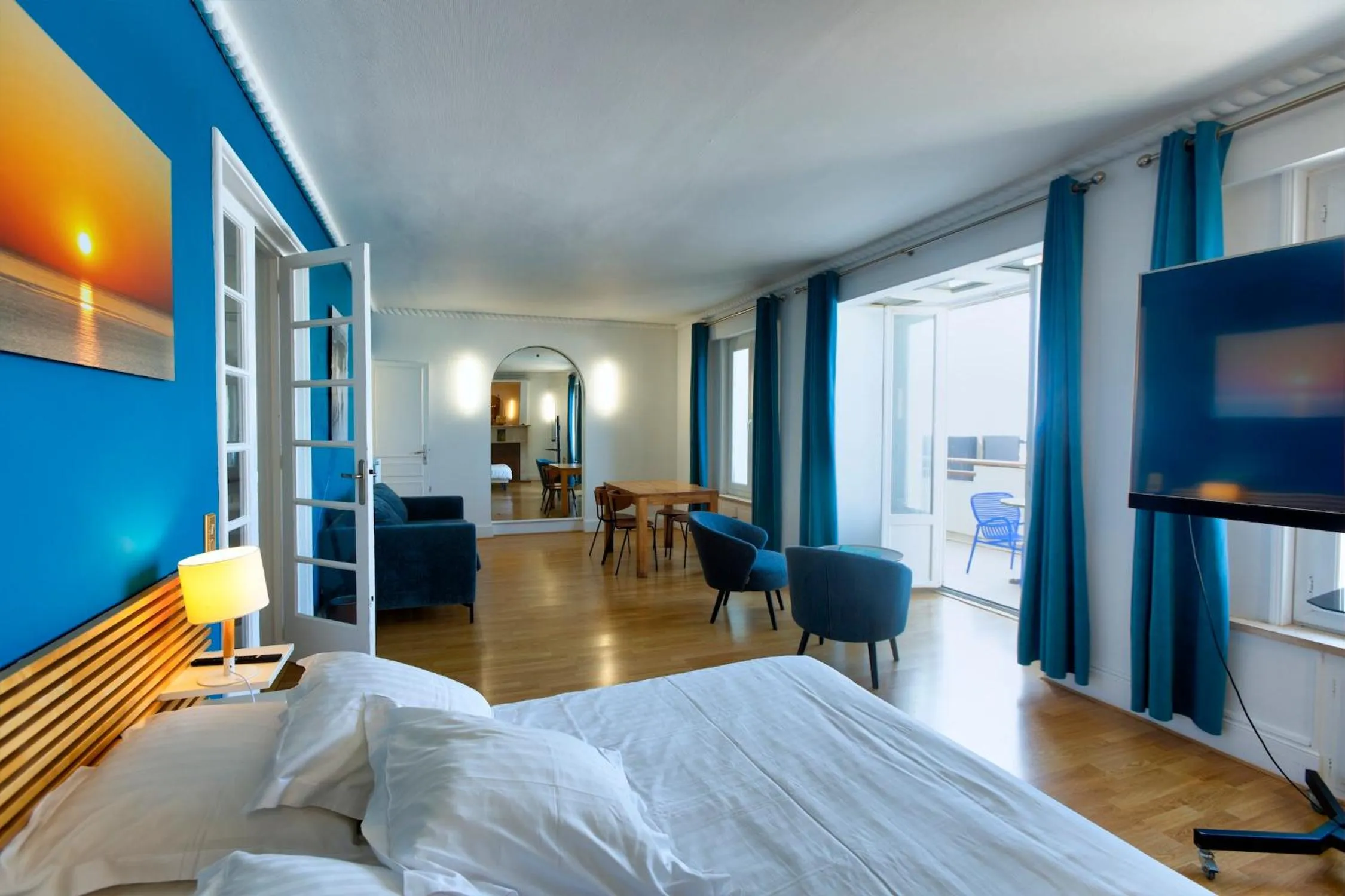 Photo of the whole room, Bed in Le Gîte de la Plage