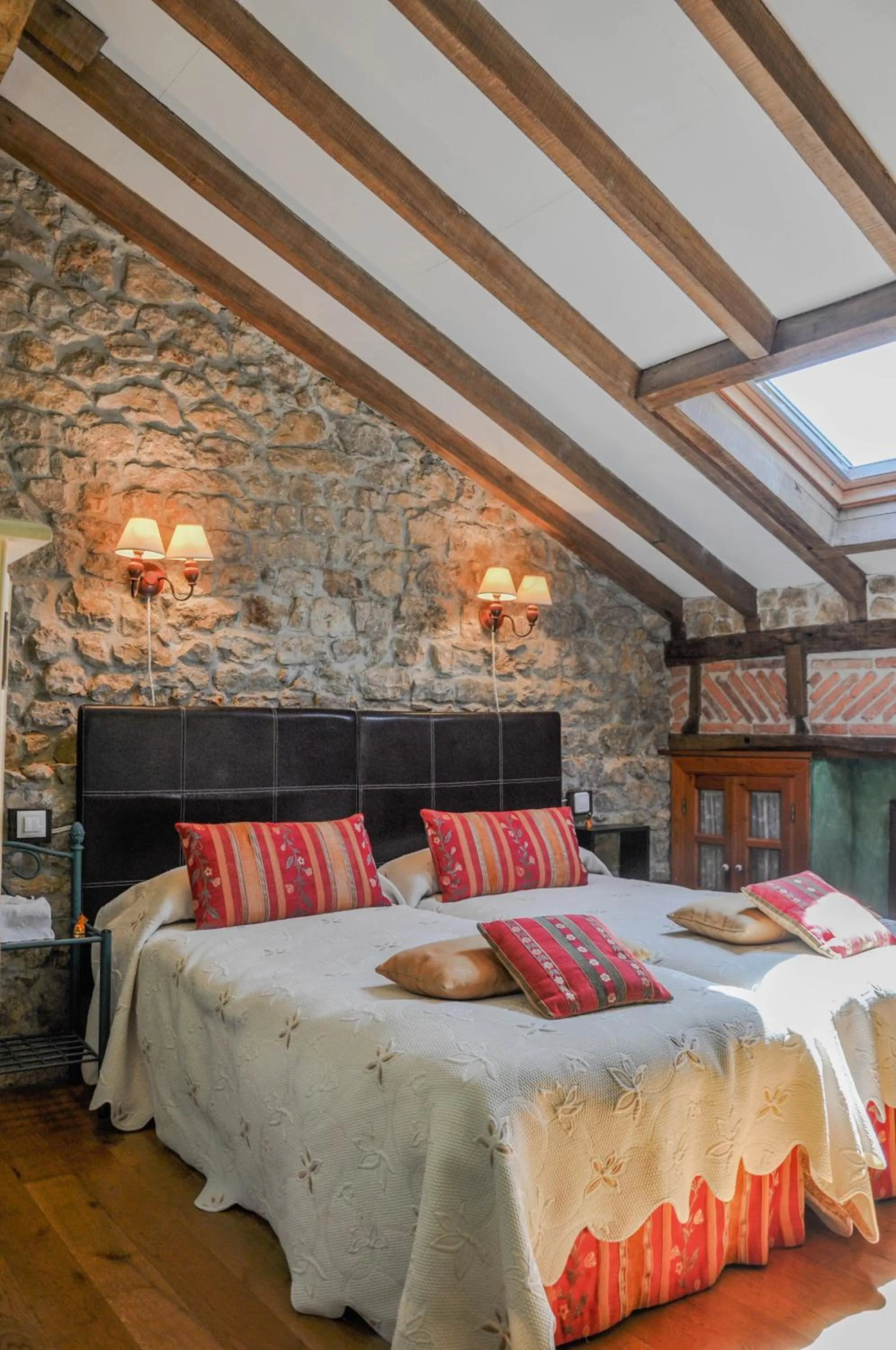 Photo of the whole room, Bed in Posada La Cotía