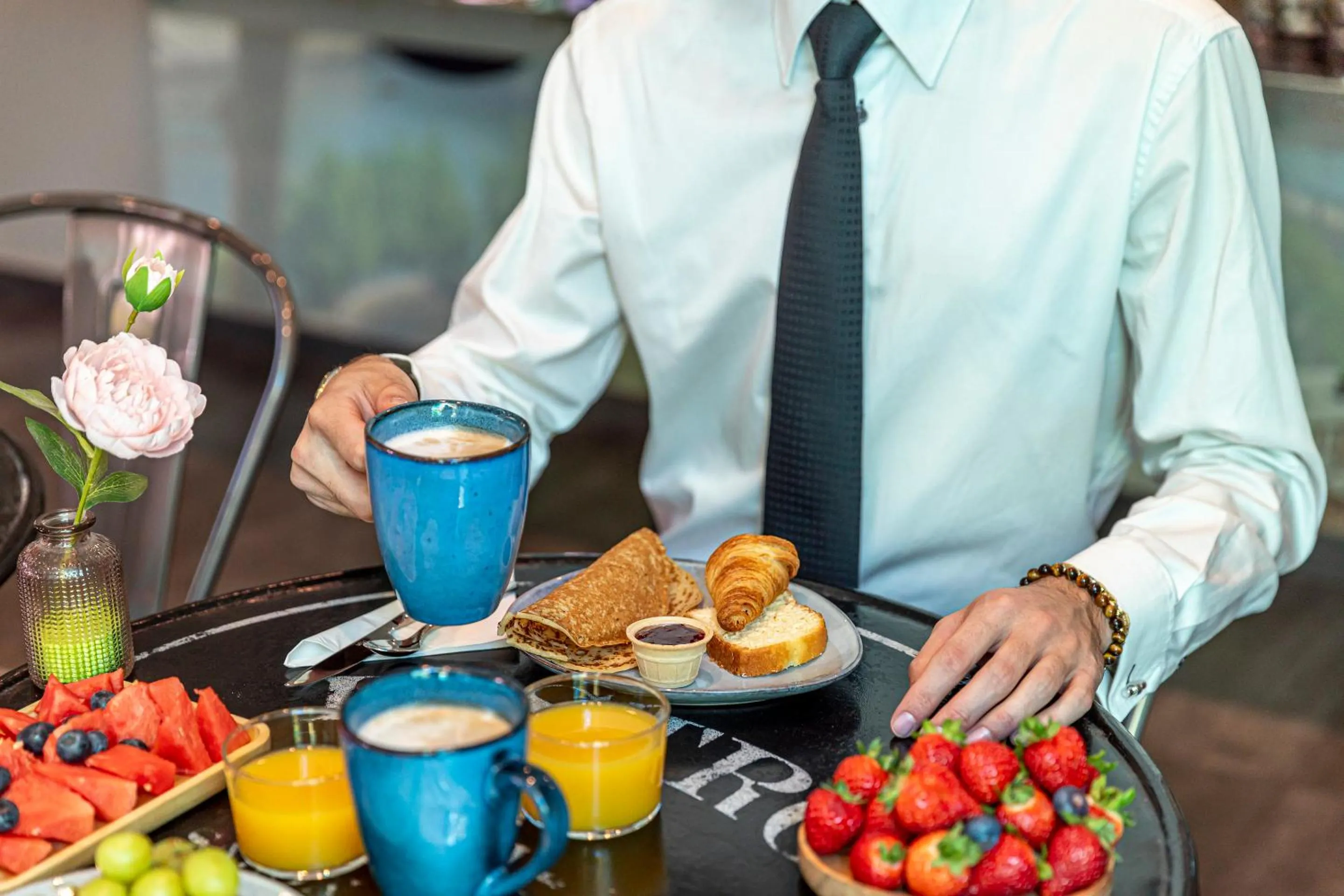 Food and drinks in Hotel Alpha Paris Eiffel by Patrick Hayat