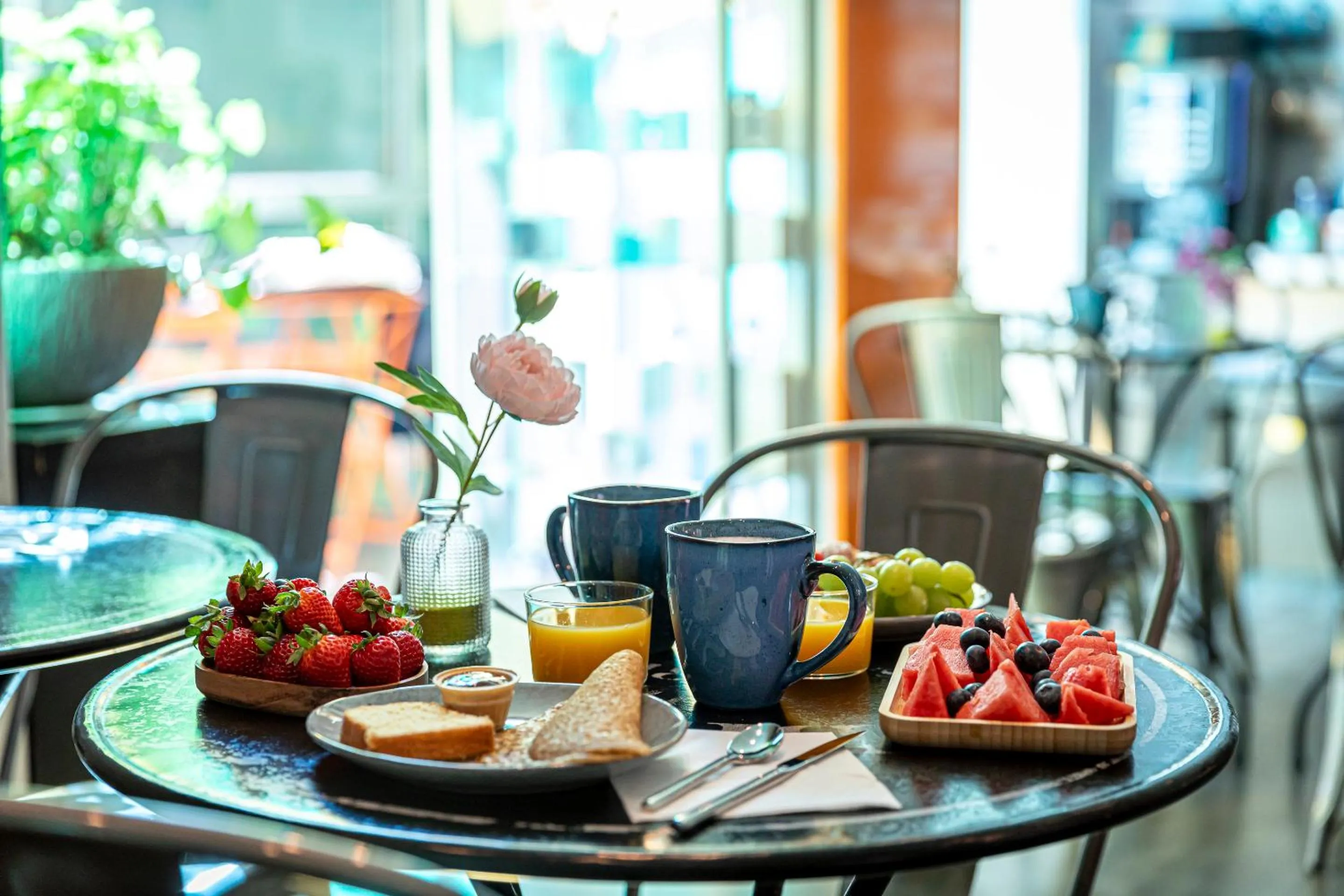 Breakfast in Hotel Alpha Paris Eiffel by Patrick Hayat