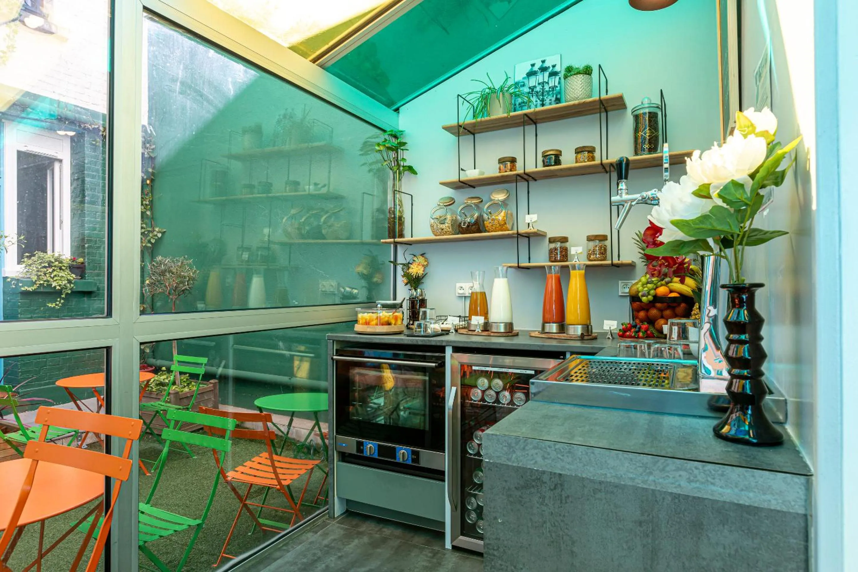 Patio in Hotel Alpha Paris Eiffel by Patrick Hayat