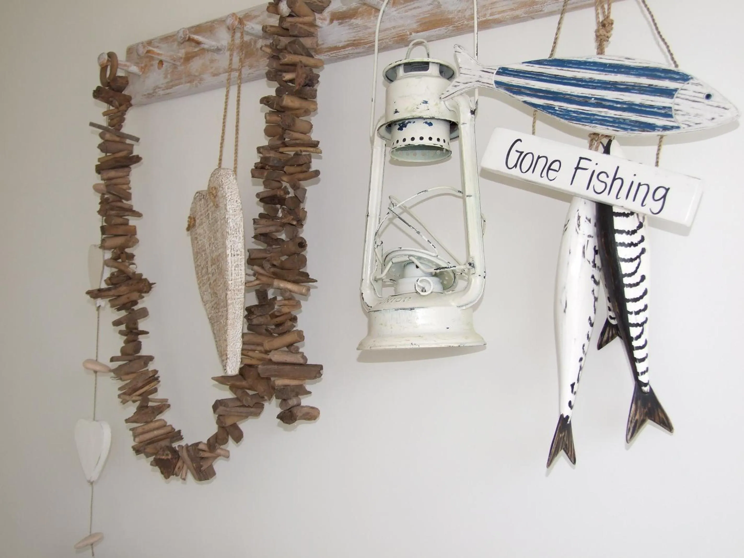 Decorative detail in Lulworth Cove Inn