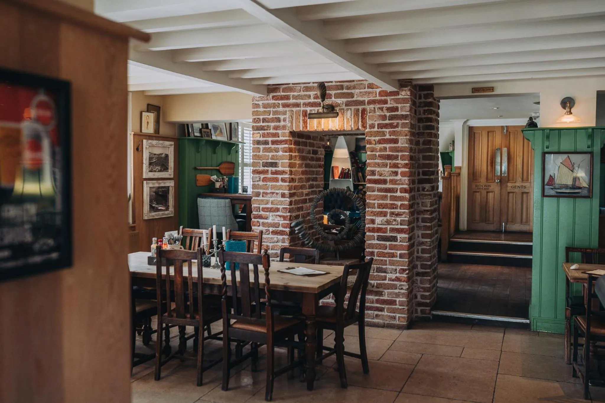 Restaurant/places to eat in Lulworth Cove Inn