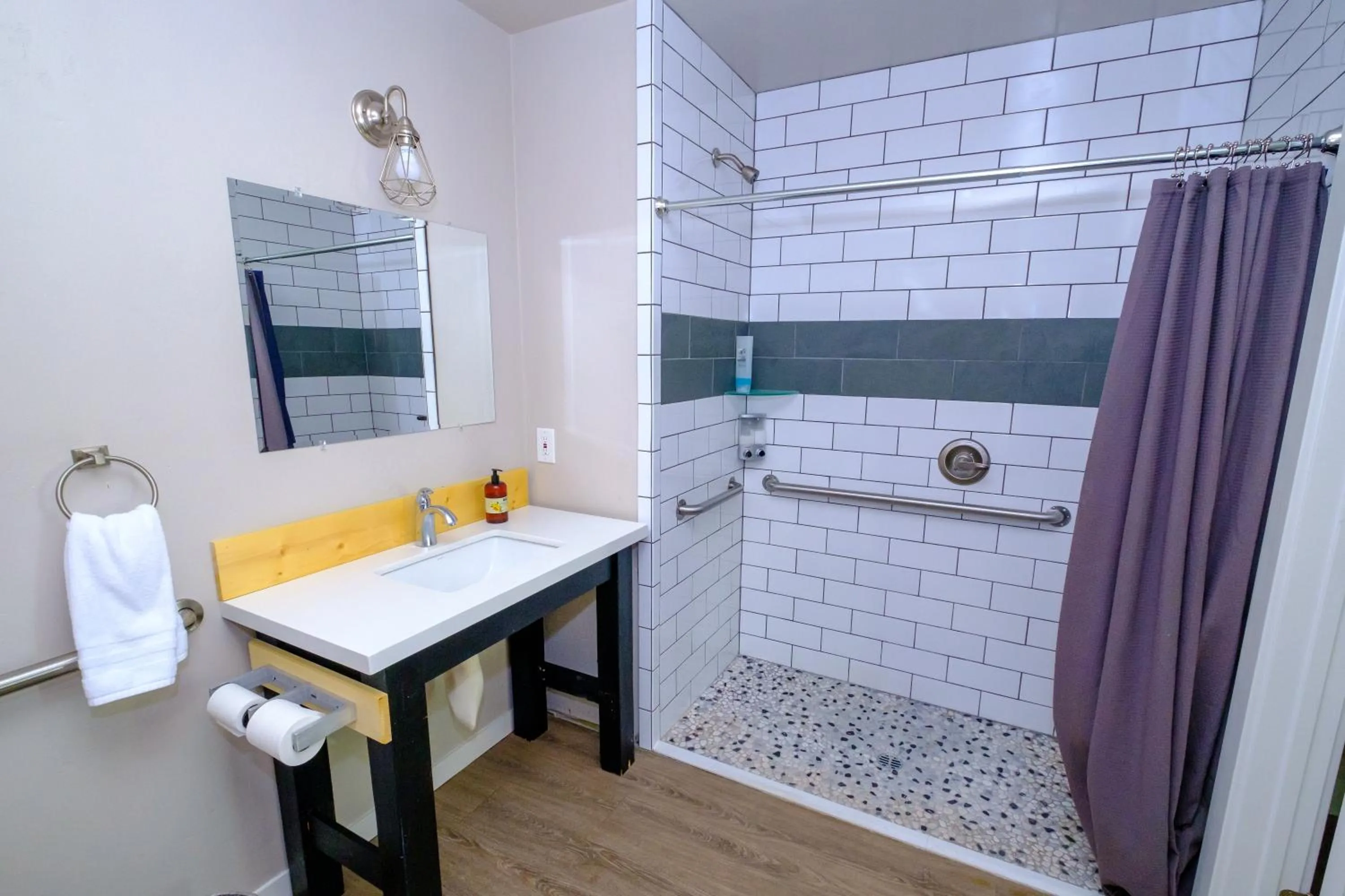 Eastside Guesthouse and Bivy