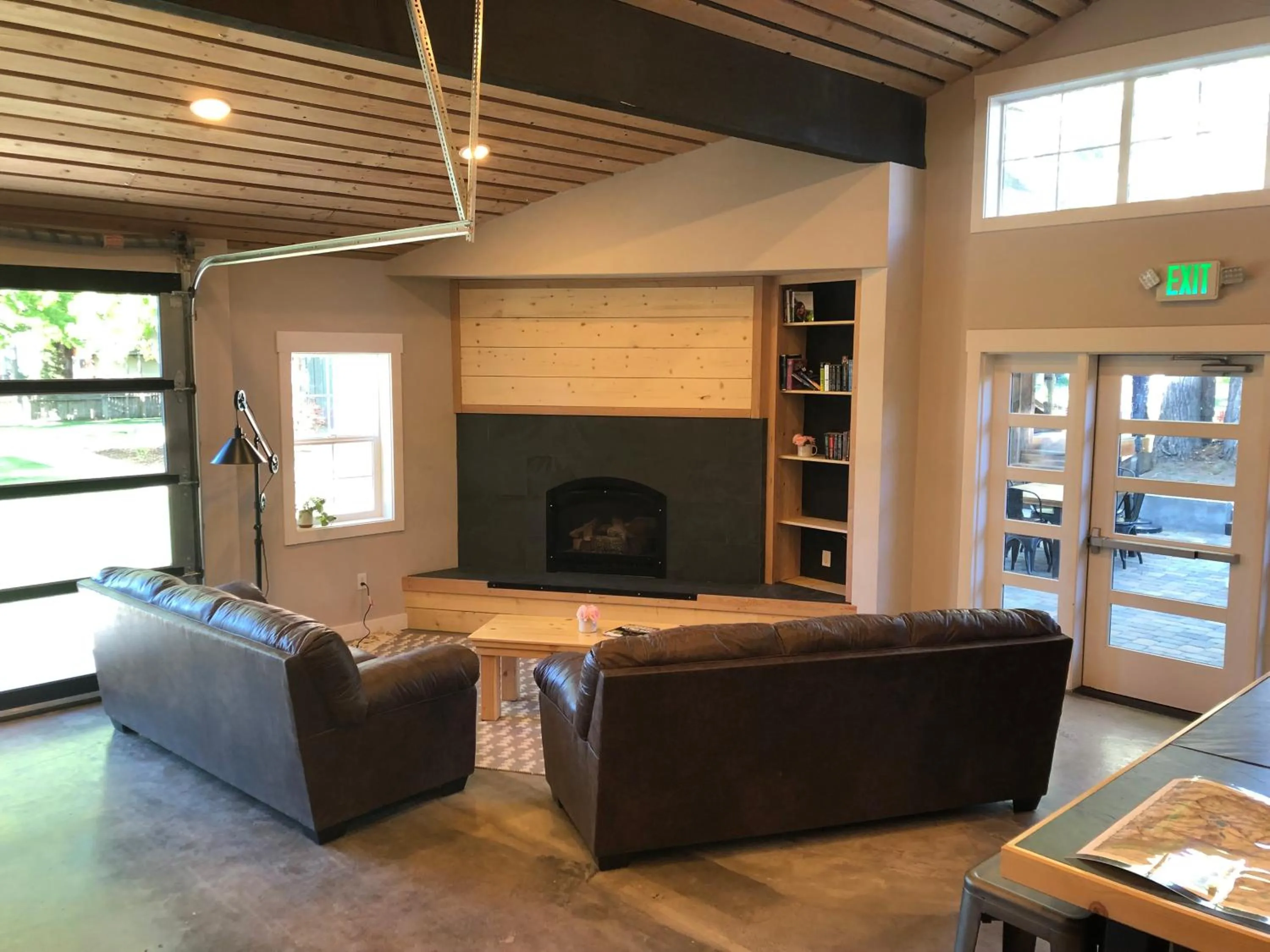 Lobby or reception in Eastside Guesthouse and Bivy