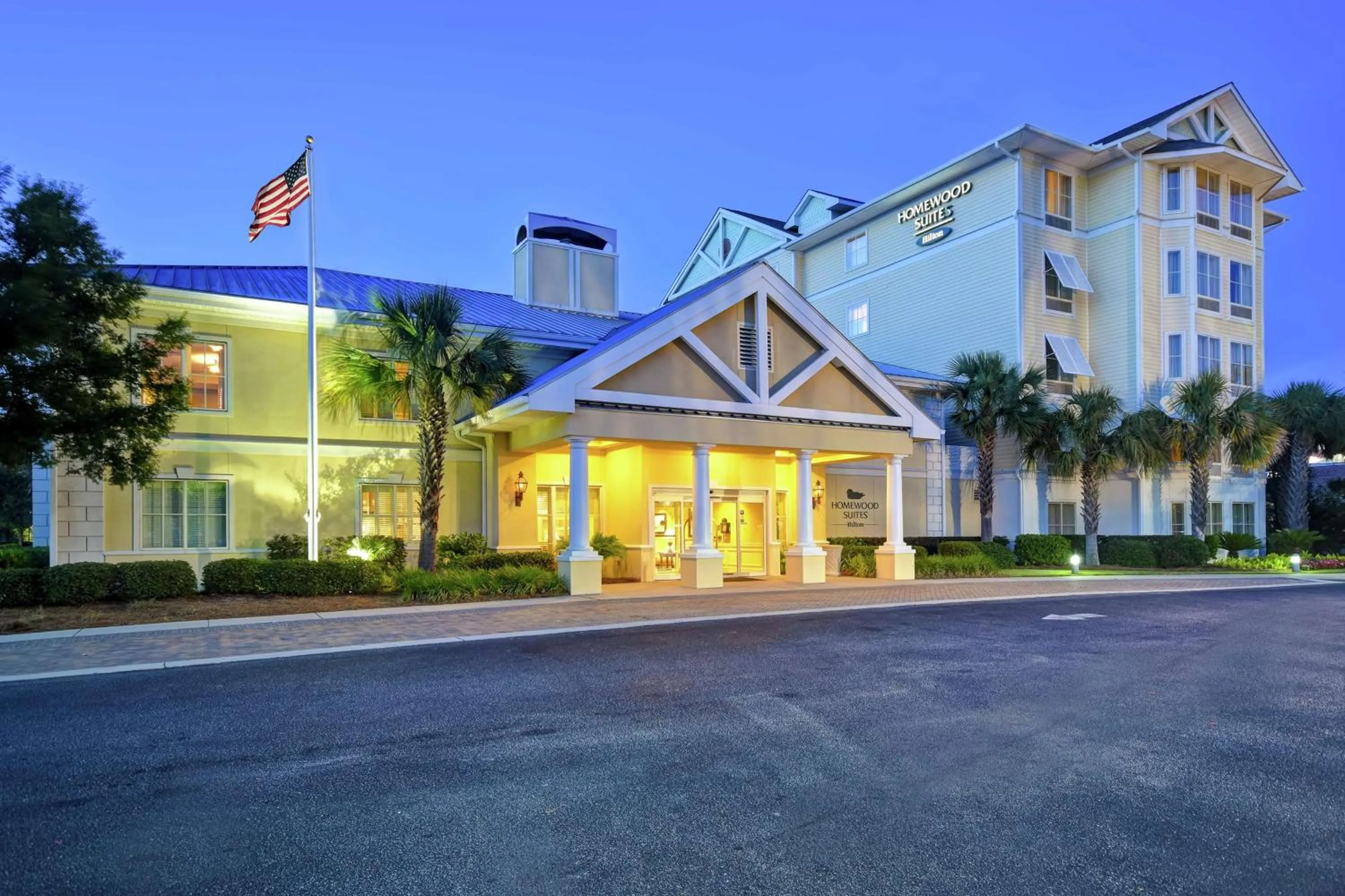 Property building in Homewood Suites by Hilton Charleston Airport/Convention Center