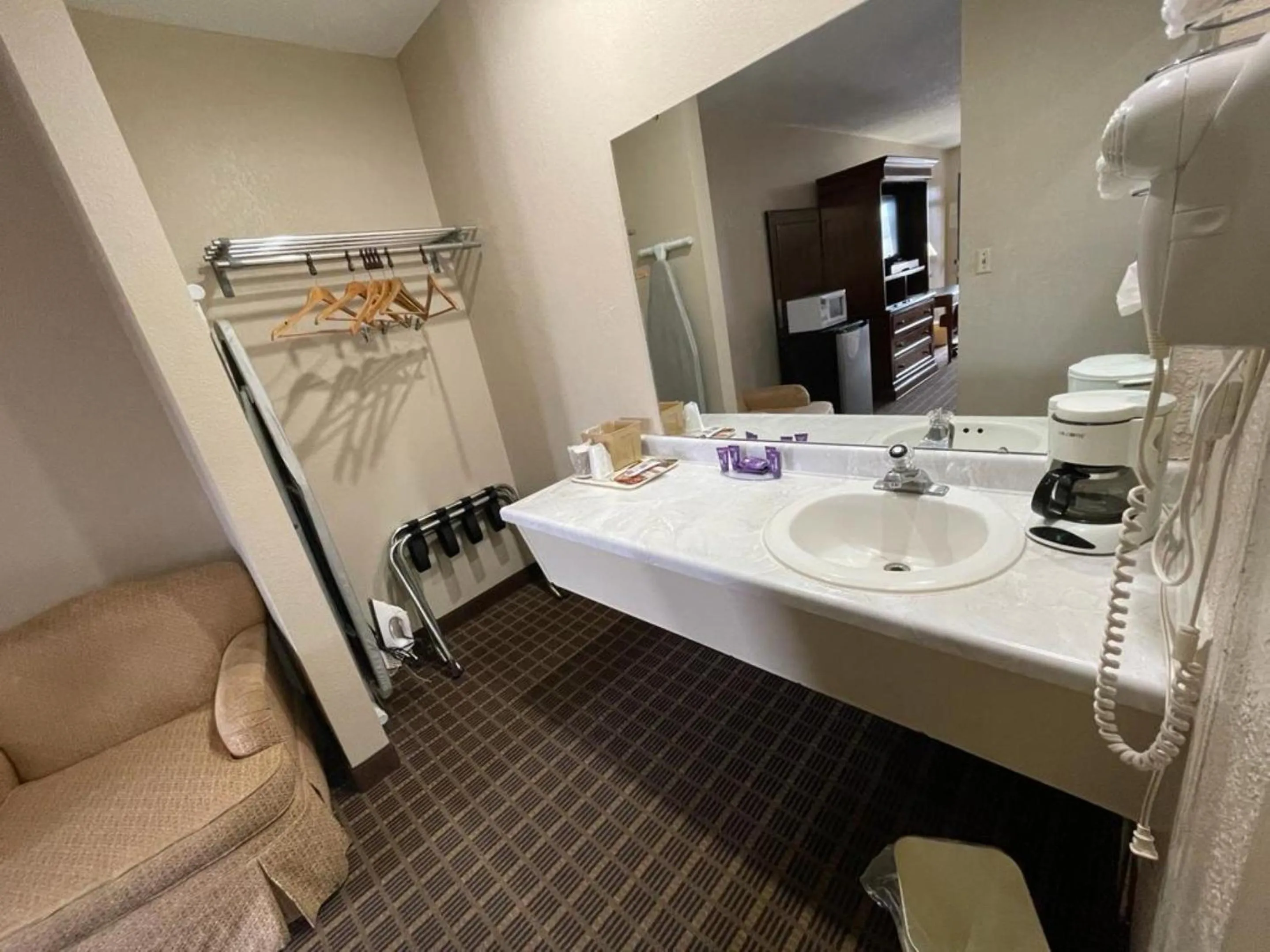 Knights Inn & Suites Emporia