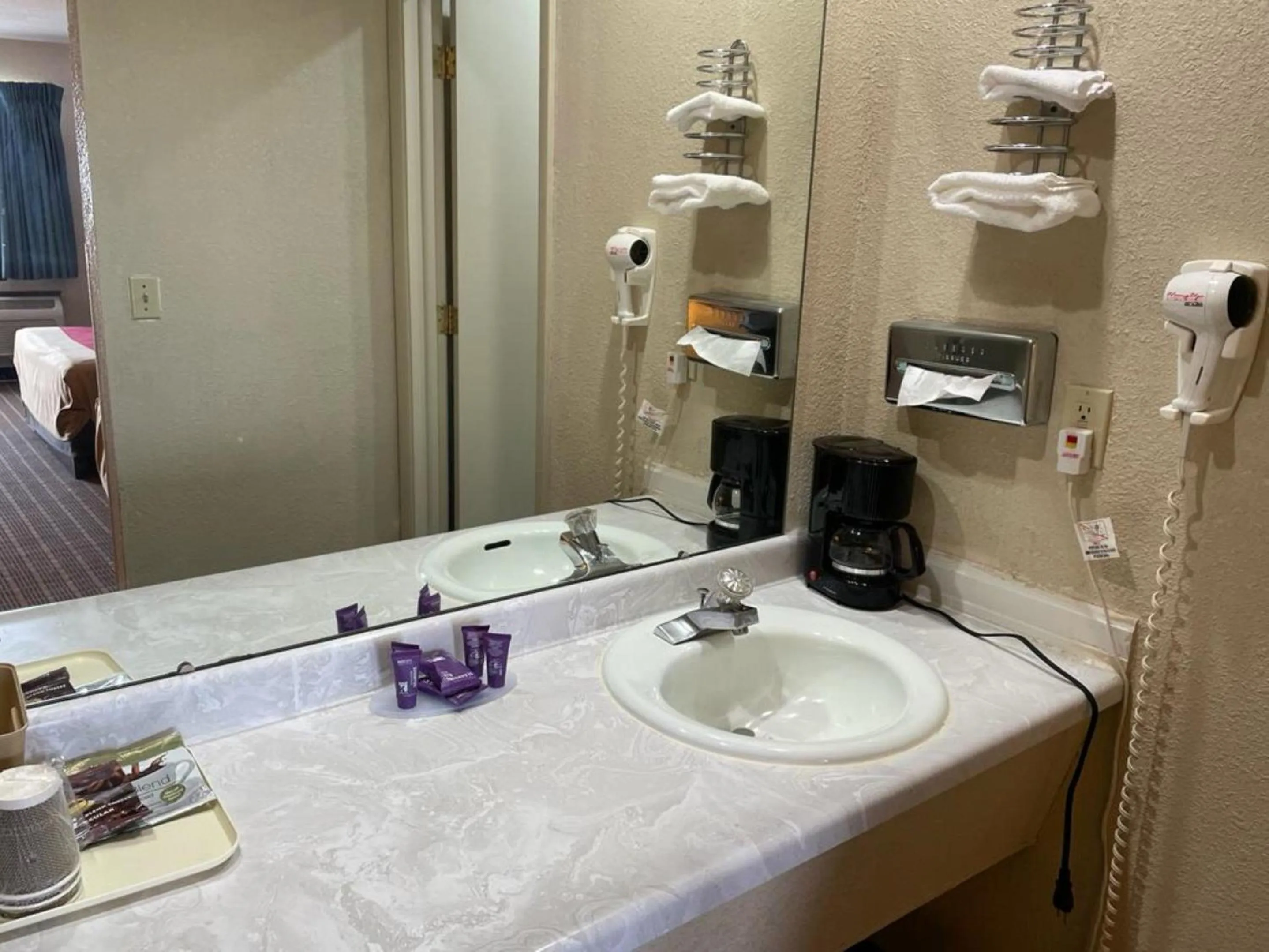 Knights Inn & Suites Emporia