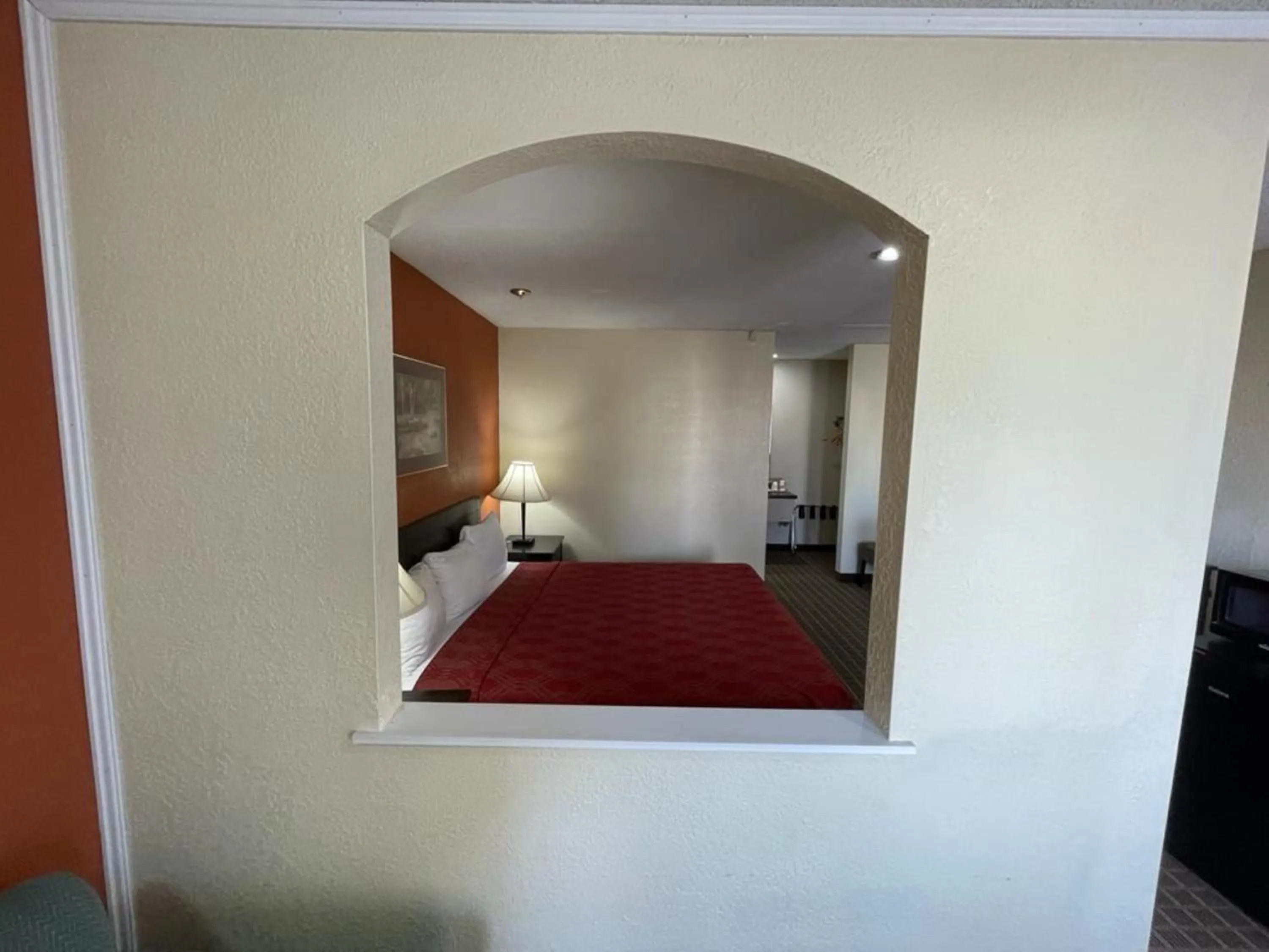 Bed in Knights Inn & Suites Emporia