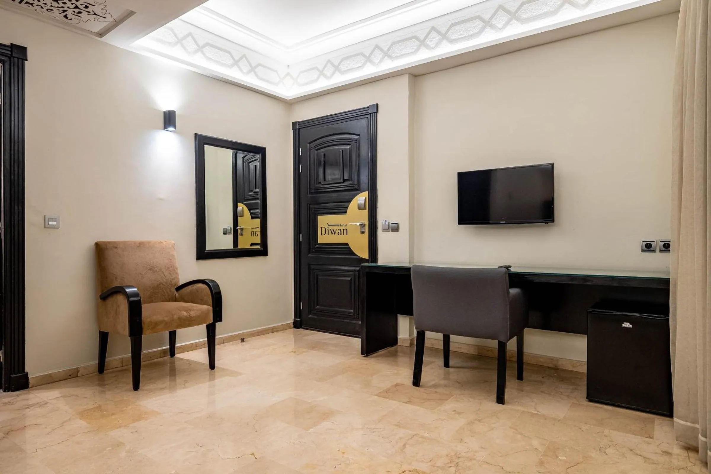 Communal lounge/ TV room in Diwan Casablanca Hotel & Spa
