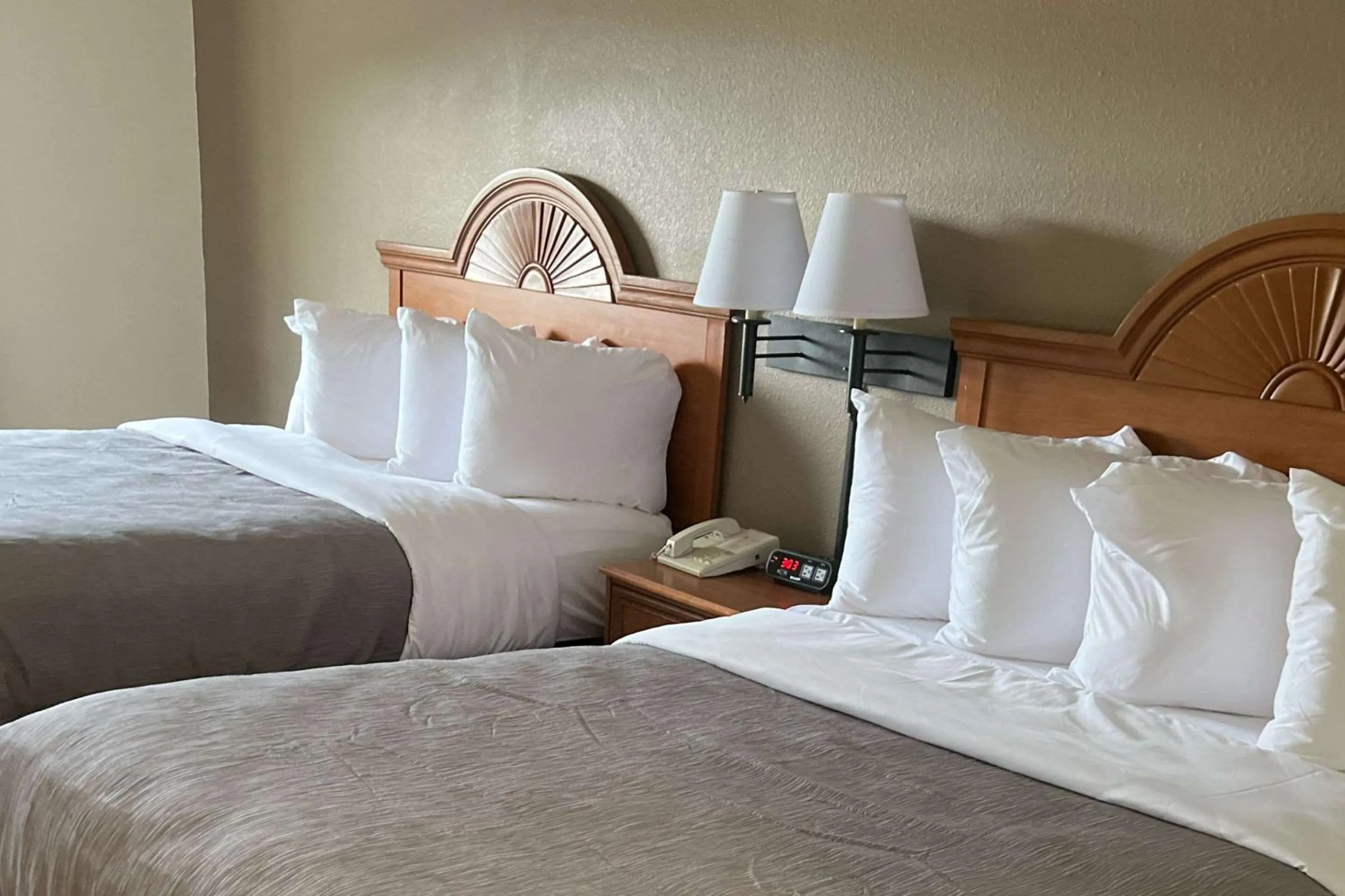 Bedroom, Bed in Quality Inn