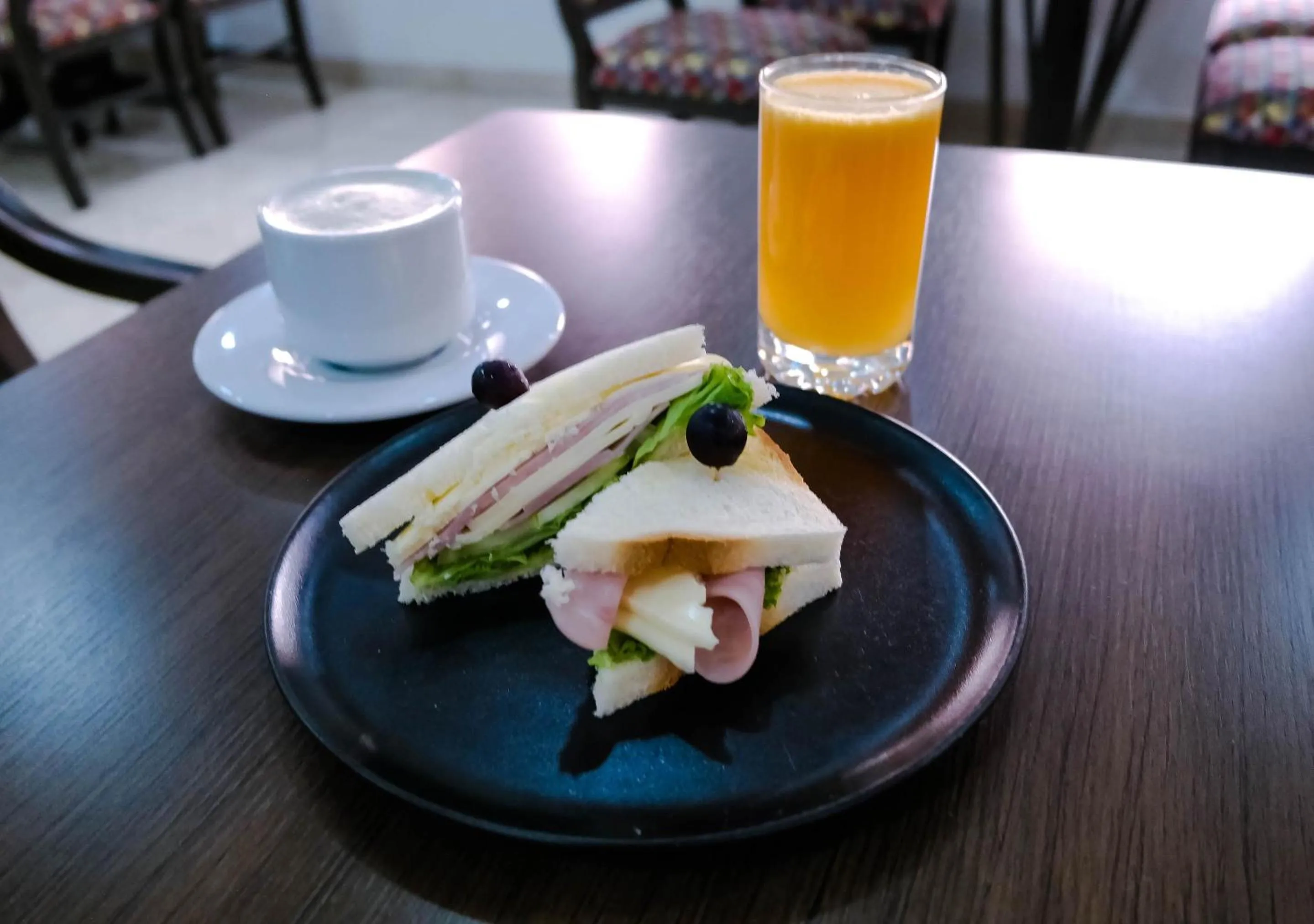 Food and drinks in Hotel Internacional La Triada