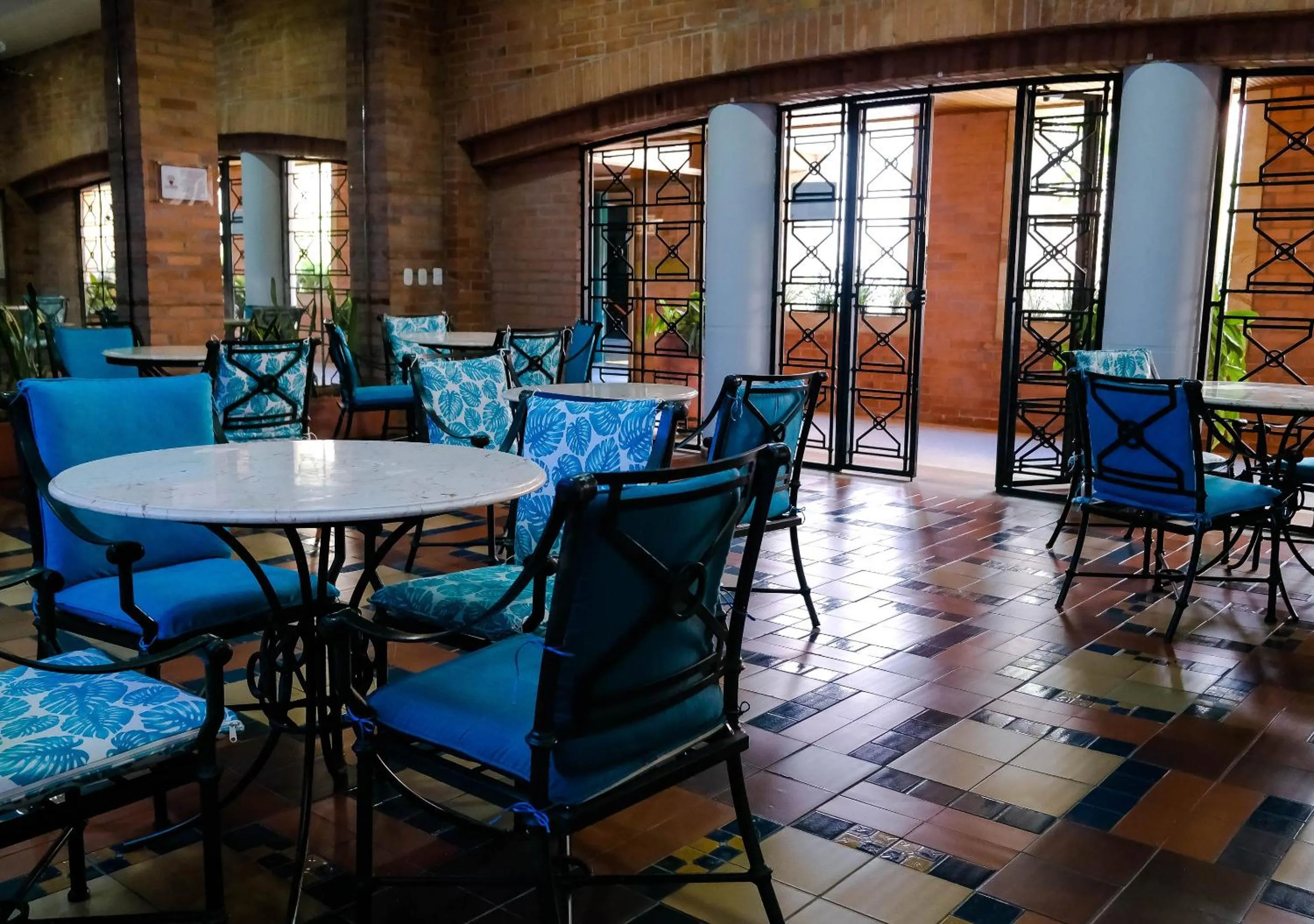 Restaurant/places to eat in Hotel Internacional La Triada