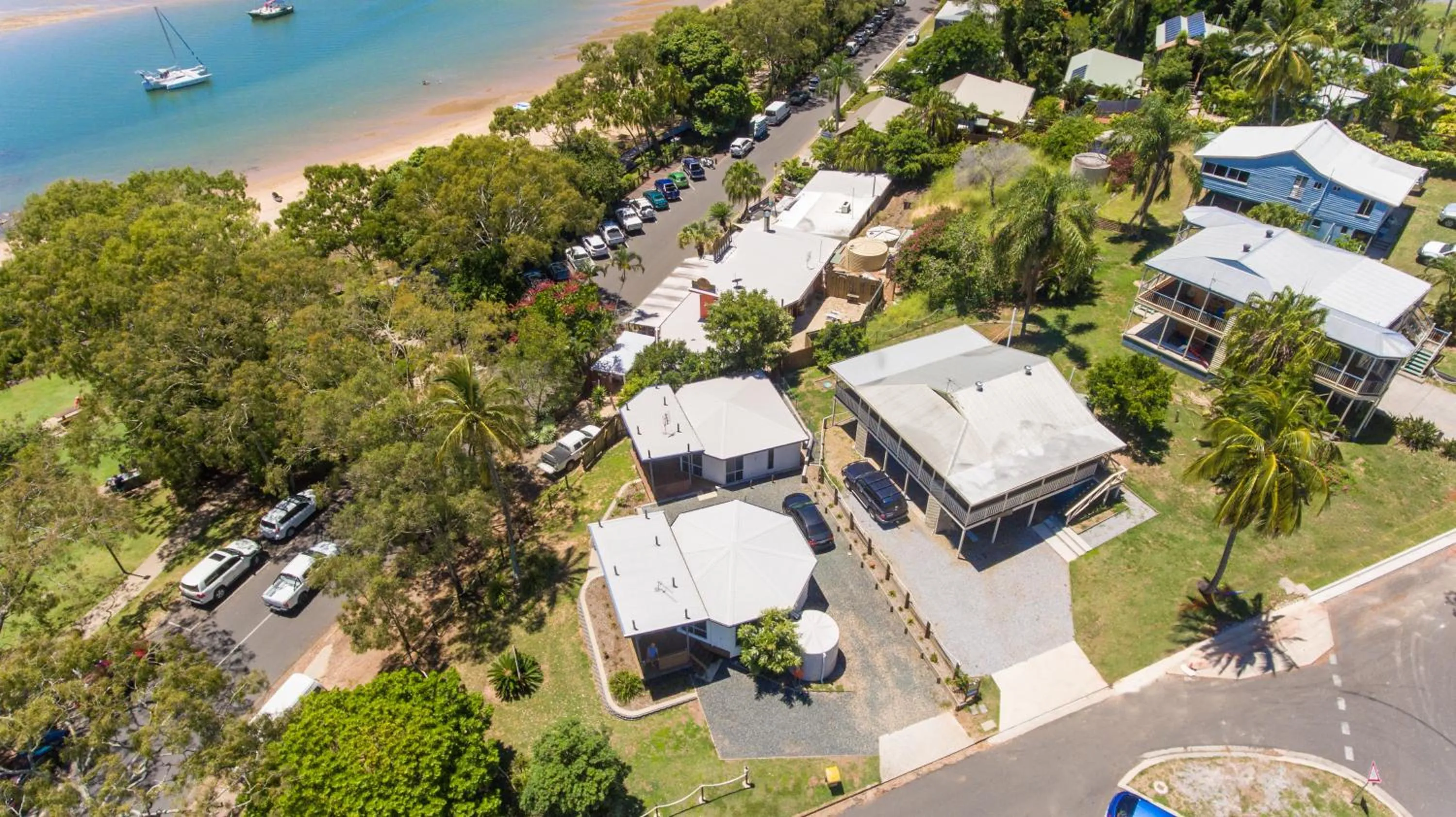 Bird's eye view in Sunset Cabins 1770