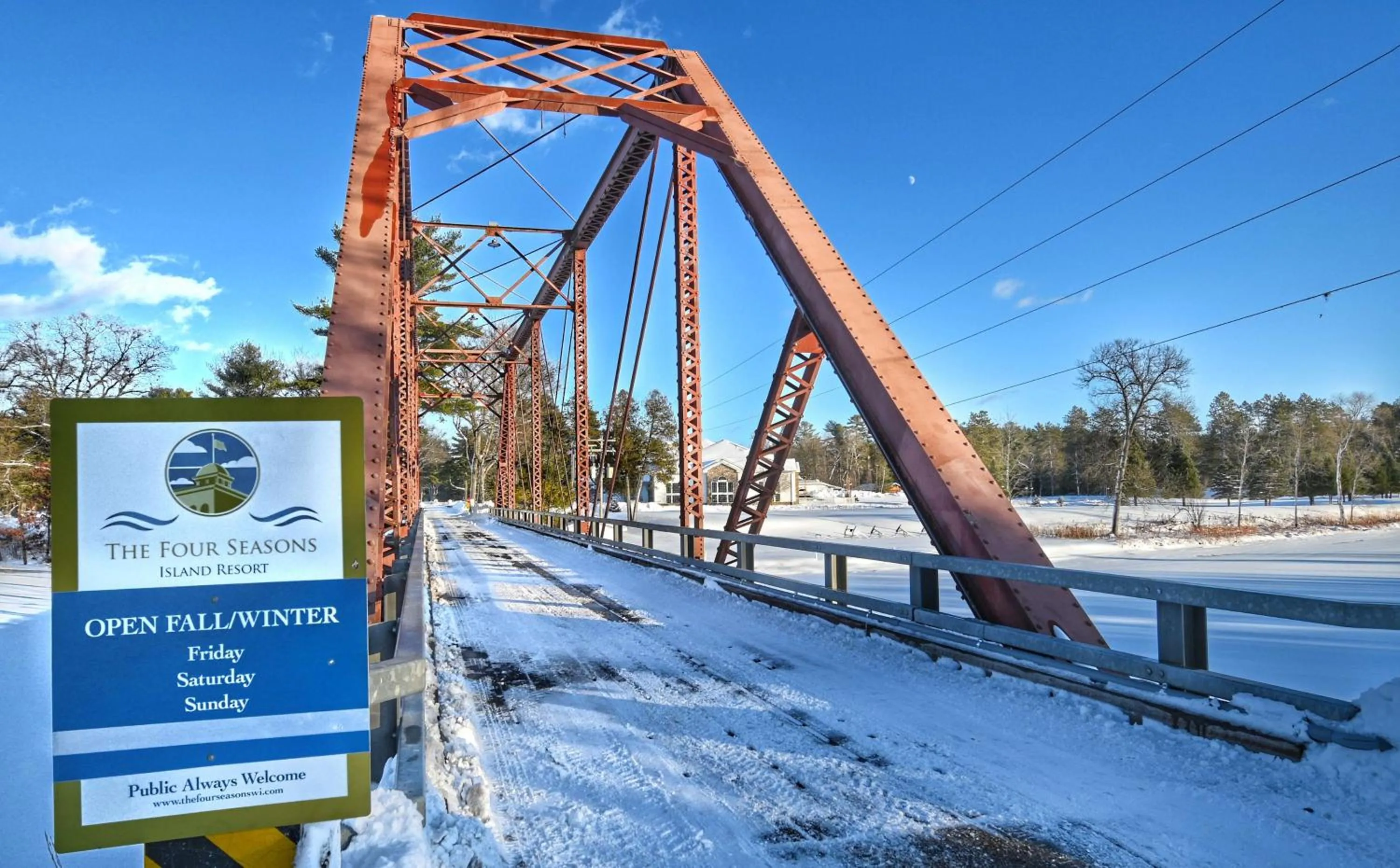 Property building in Four Seasons Island Resort