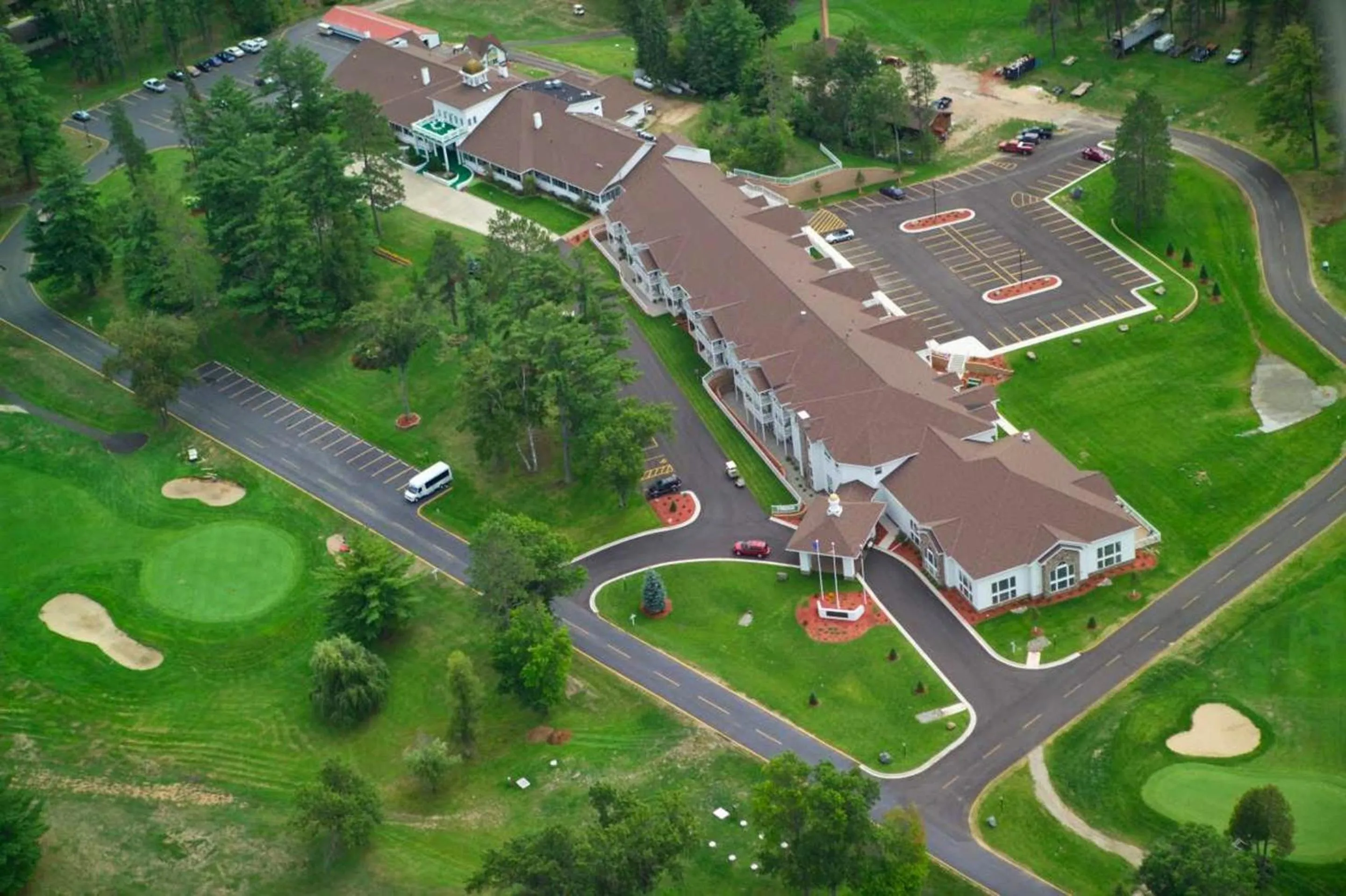 Property building in Four Seasons Island Resort