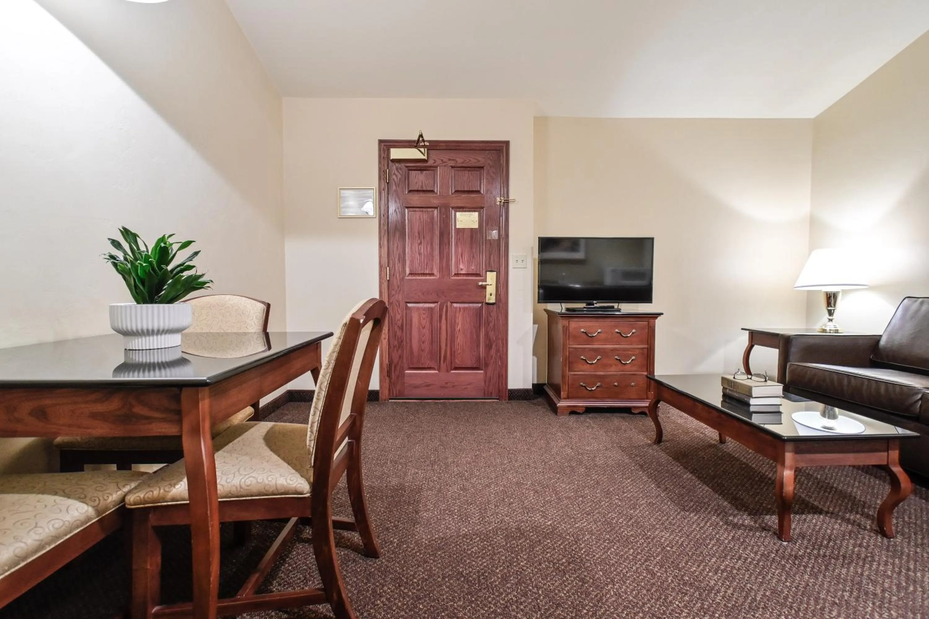 Living room in Four Seasons Island Resort