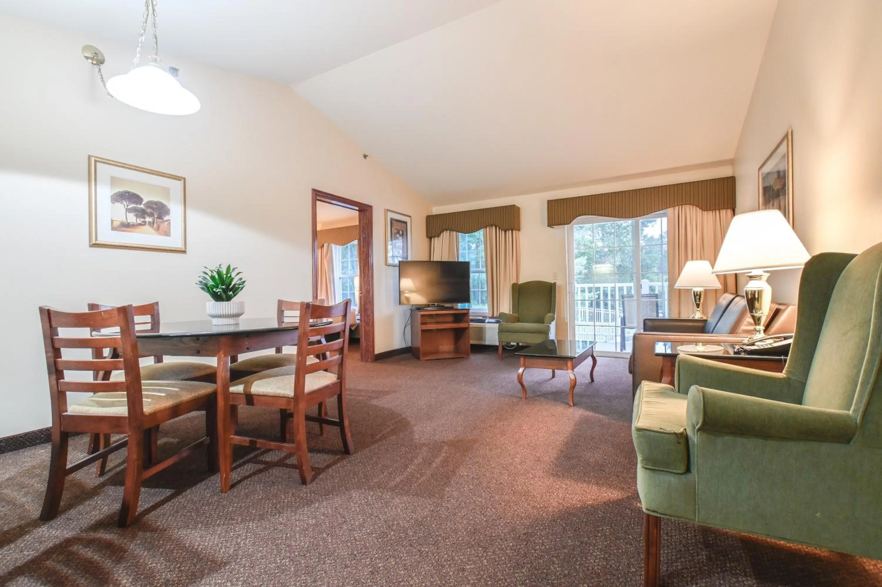 Living room in Four Seasons Island Resort
