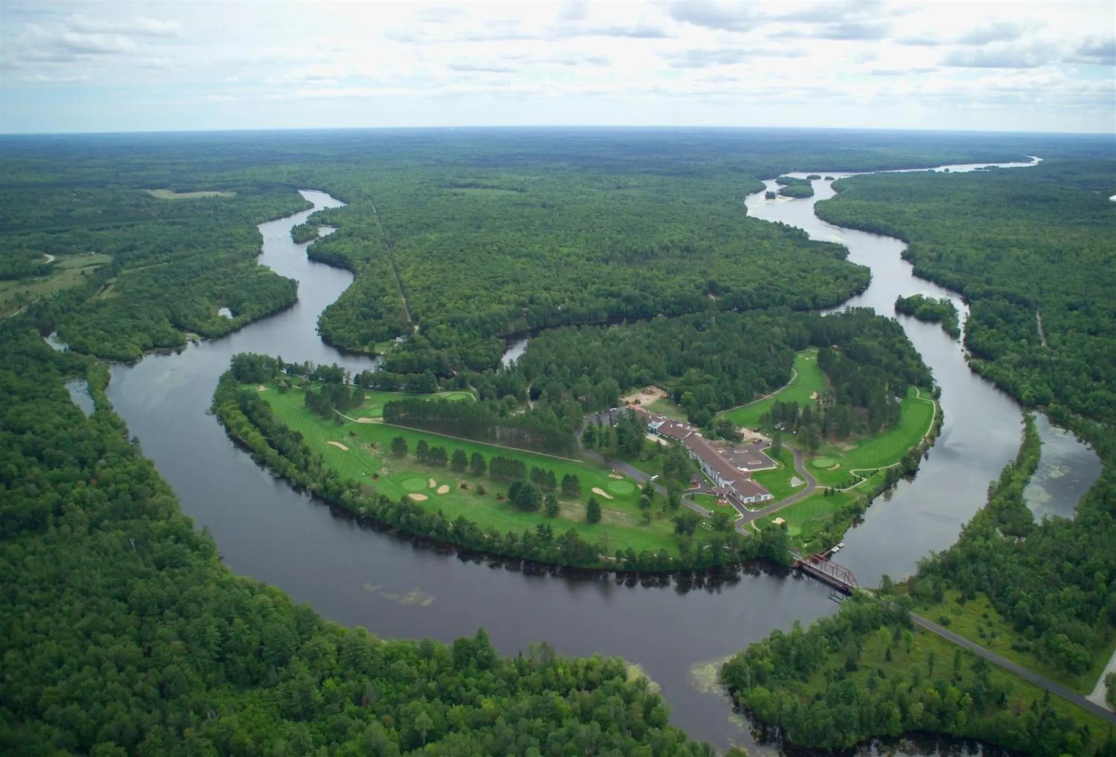 Bird's eye view in Four Seasons Island Resort