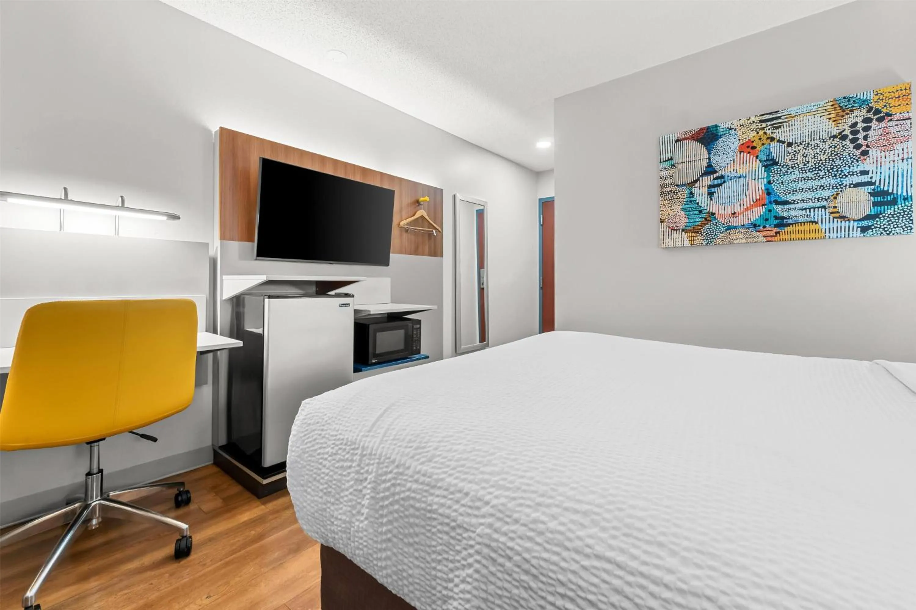 Photo of the whole room, Bed in Microtel Inn and Suites - Salisbury