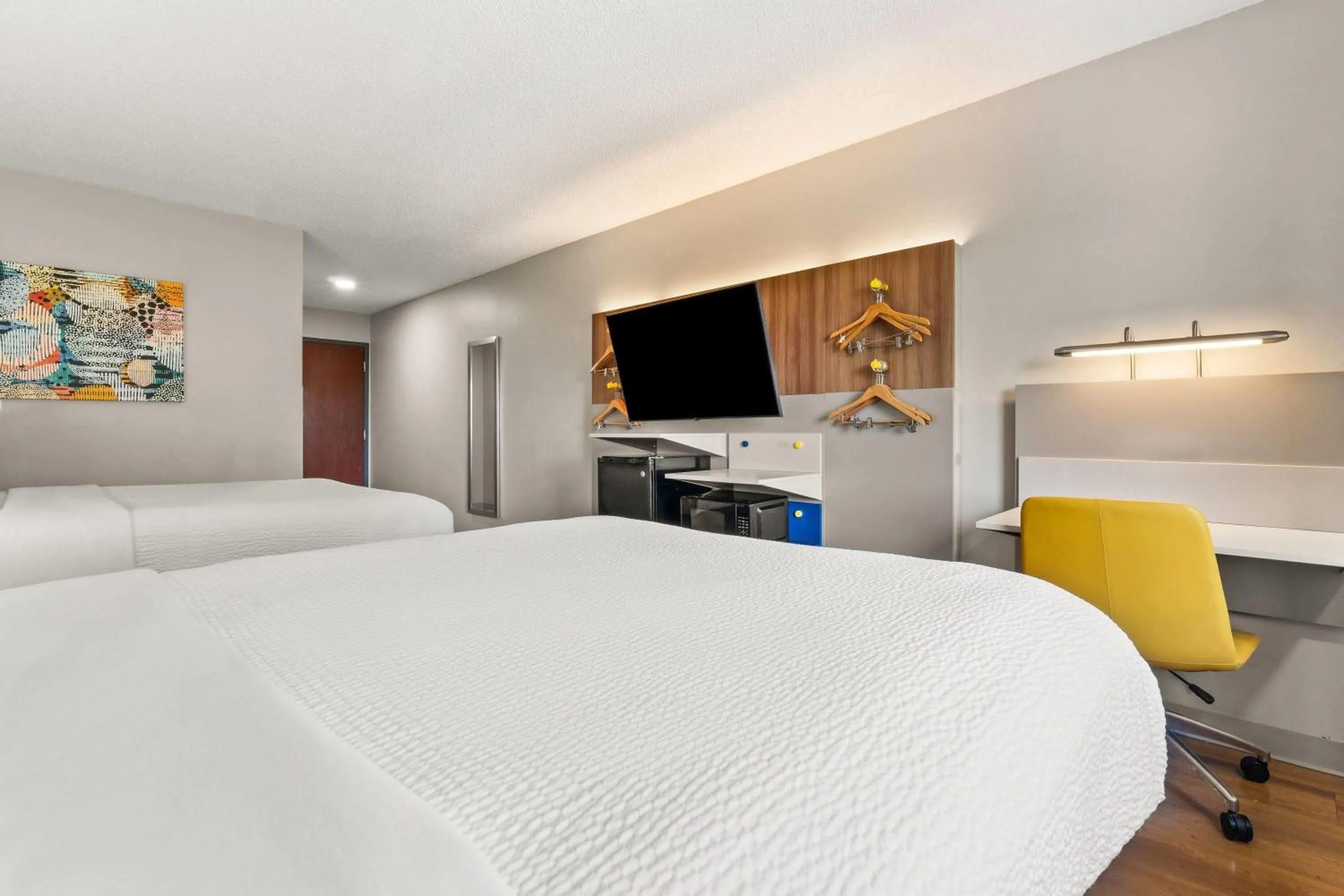 Bed in Microtel Inn and Suites - Salisbury