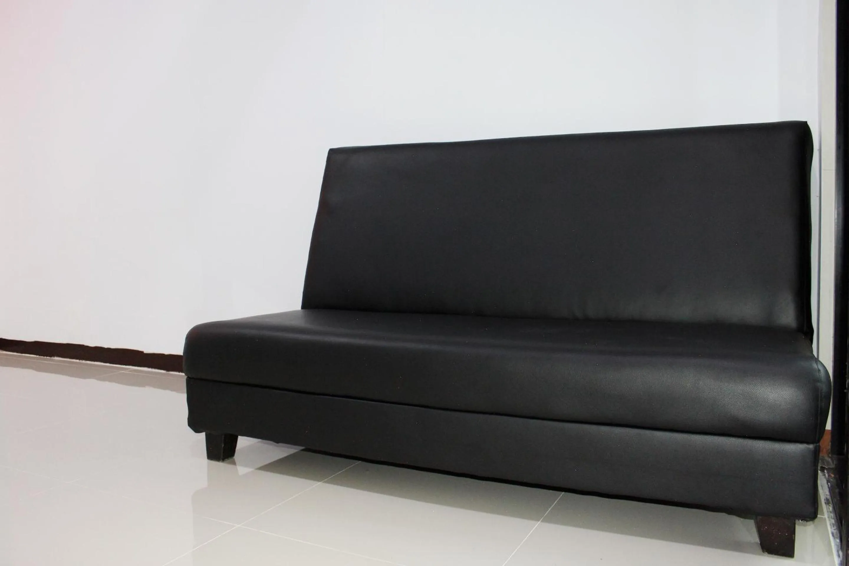 Lobby or reception in OYO 176 Near Cideng Virgo Residence