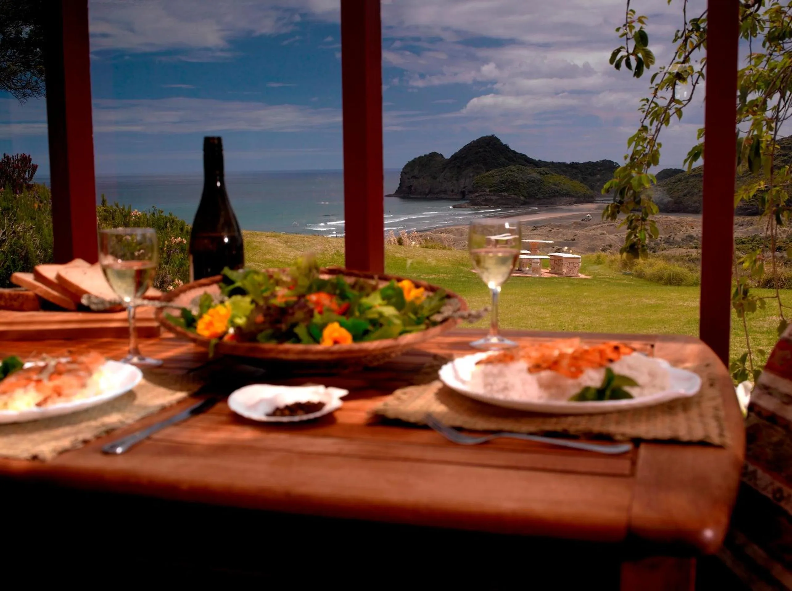 Food in Bethells Beach Cottages