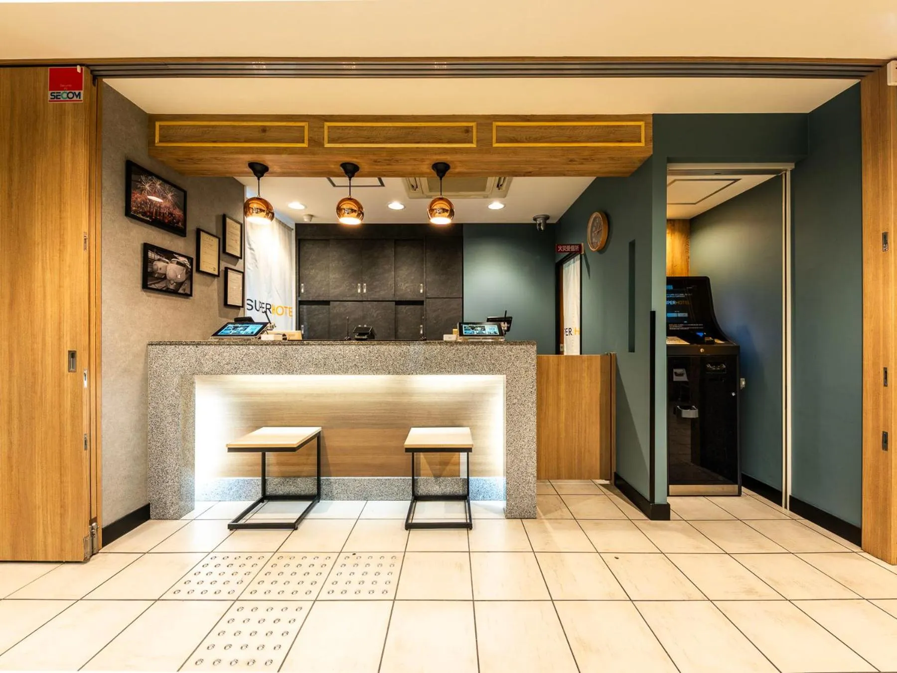 Lobby or reception in Super Hotel JR Shin-Osaka Higashiguchi