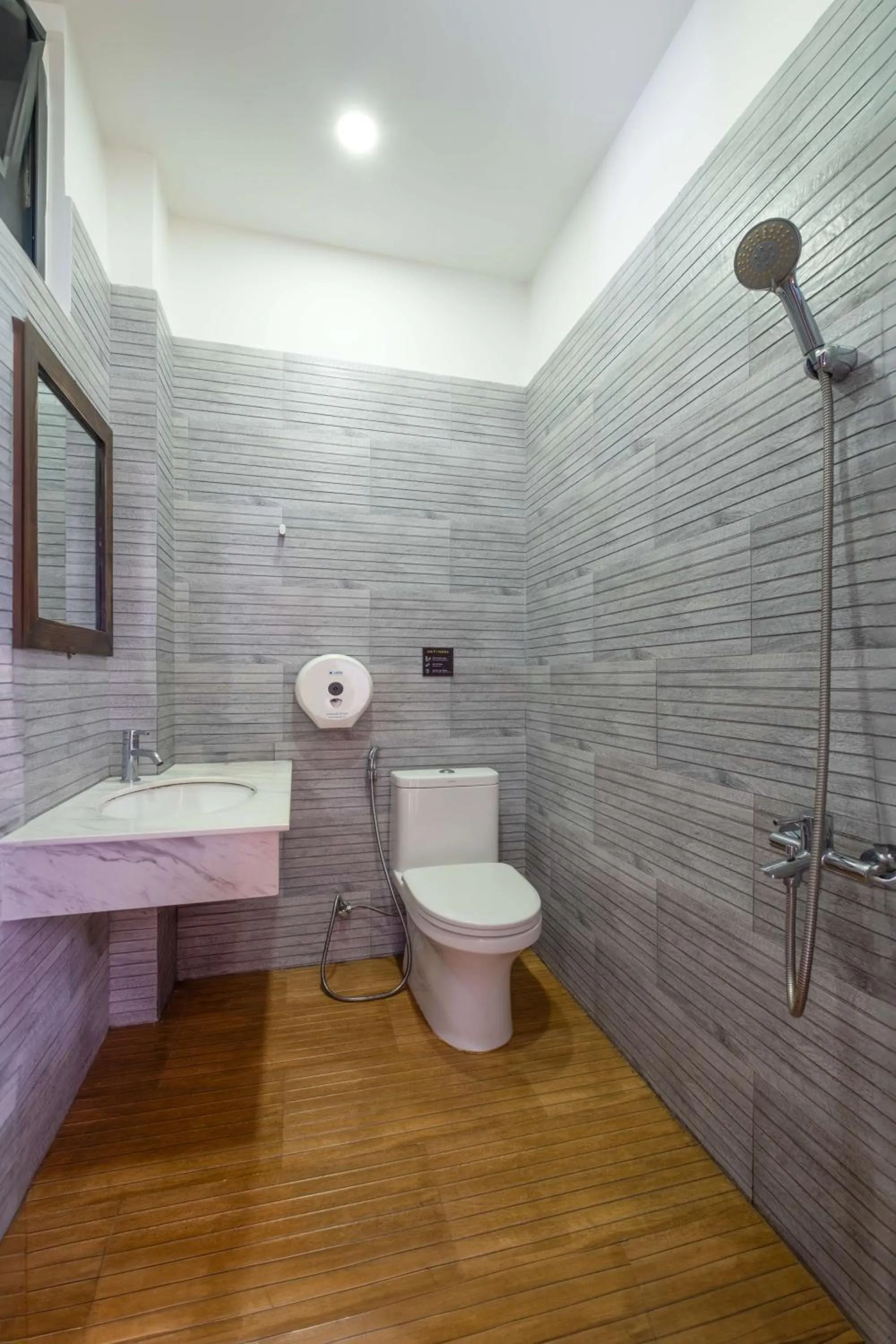 Bedroom in Richy Dalat Hotel