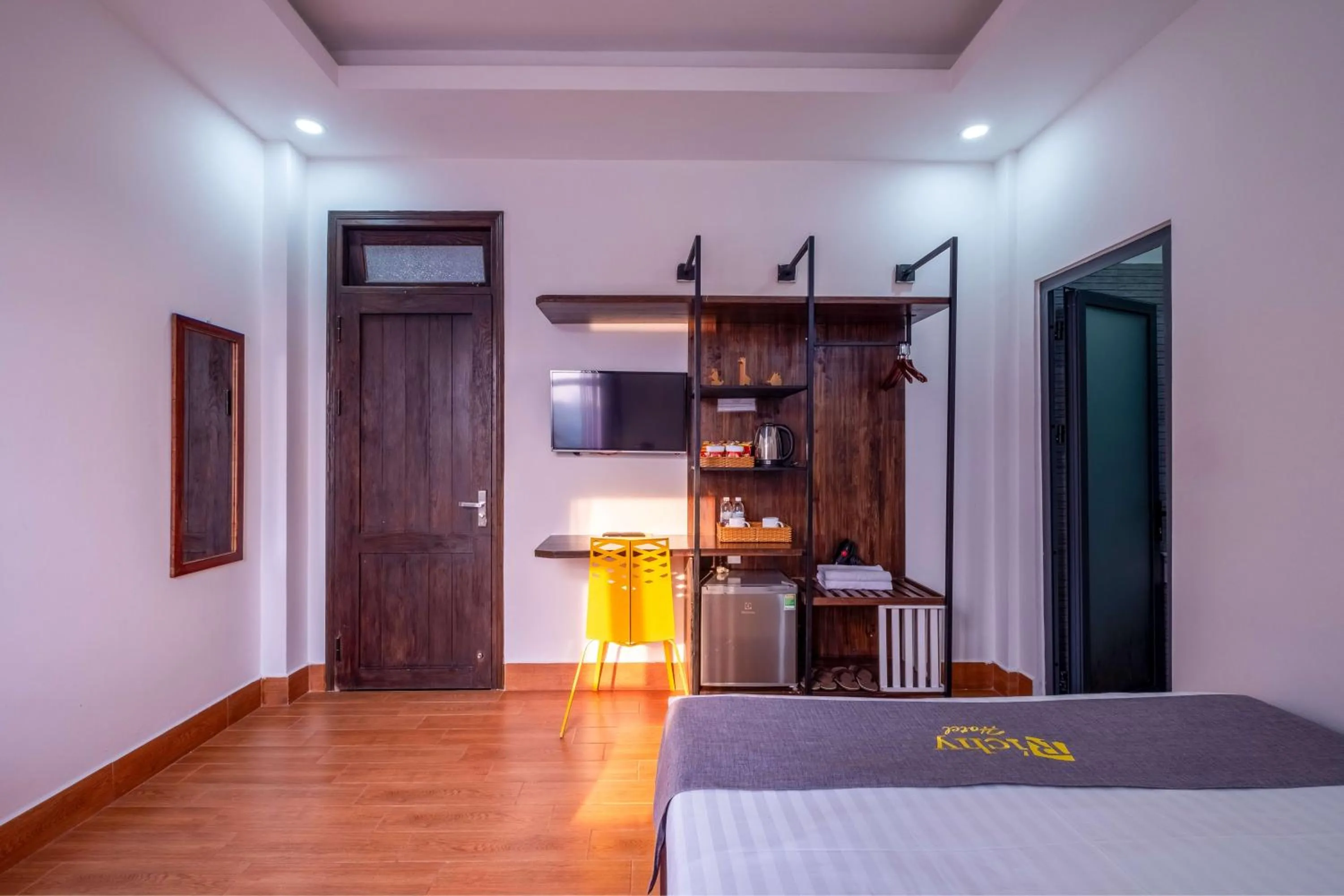 Bedroom, Bed in Richy Dalat Hotel