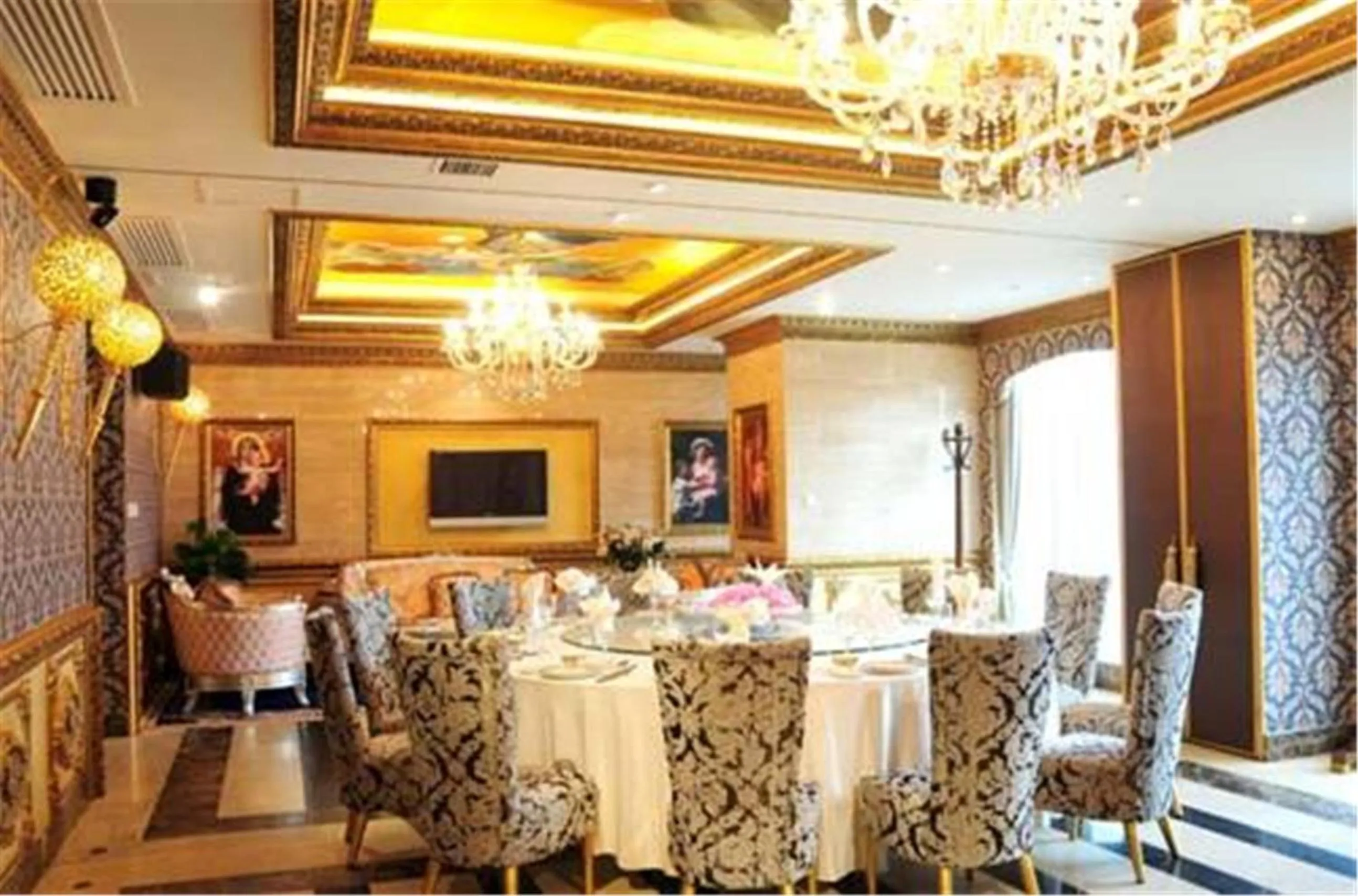 Restaurant/places to eat in Shanghai Metropark Jichen Hotel